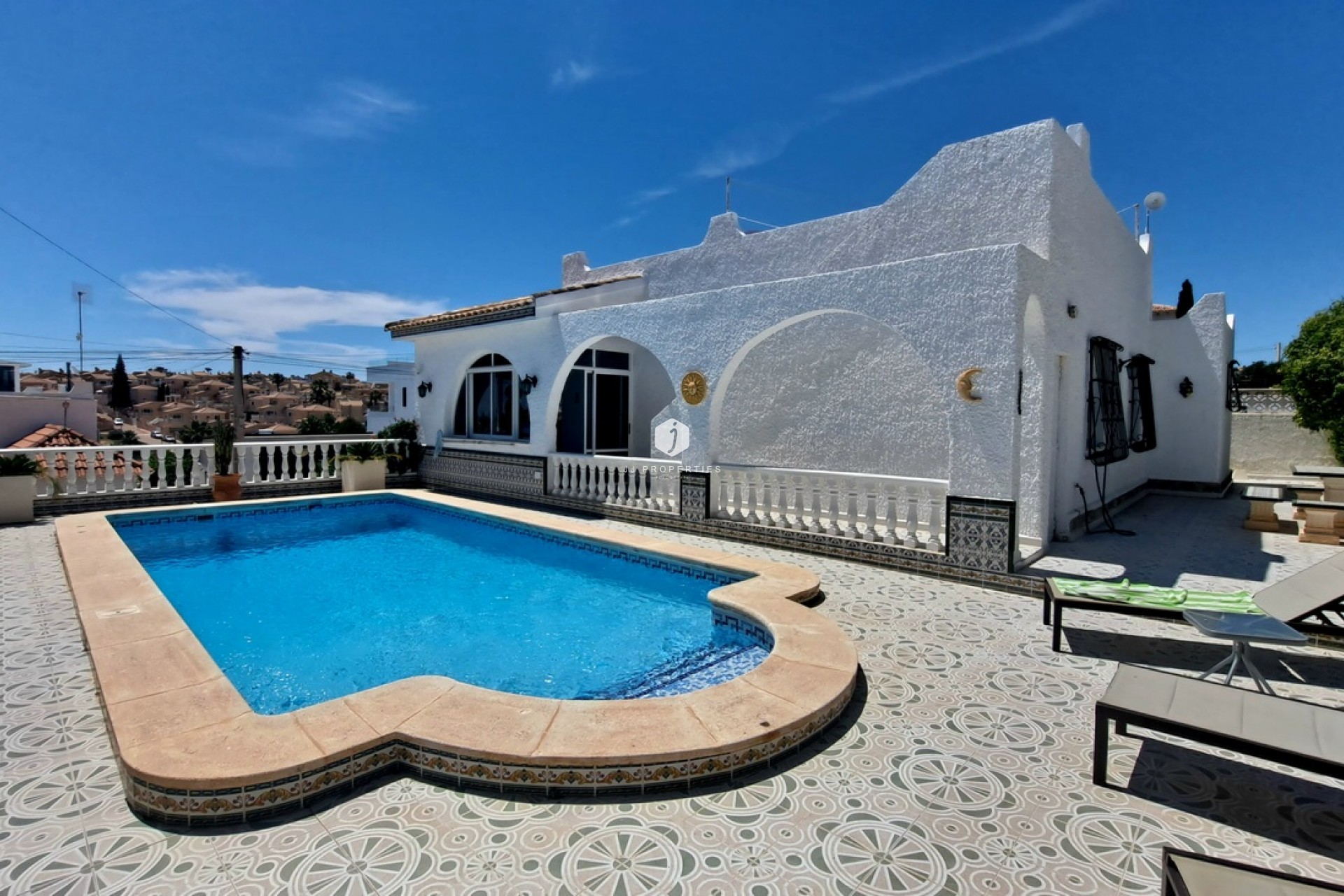 Z drugiej ręki - Villa -
San Miguel de Salinas - Inland