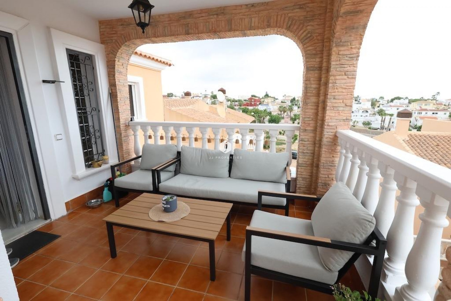 Z drugiej ręki - Villa -
San Miguel de Salinas - Inland