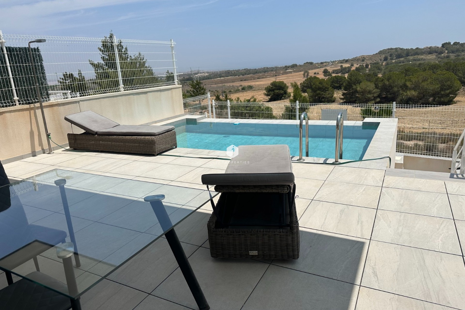 Z drugiej ręki - Villa -
San Miguel de Salinas - Inland