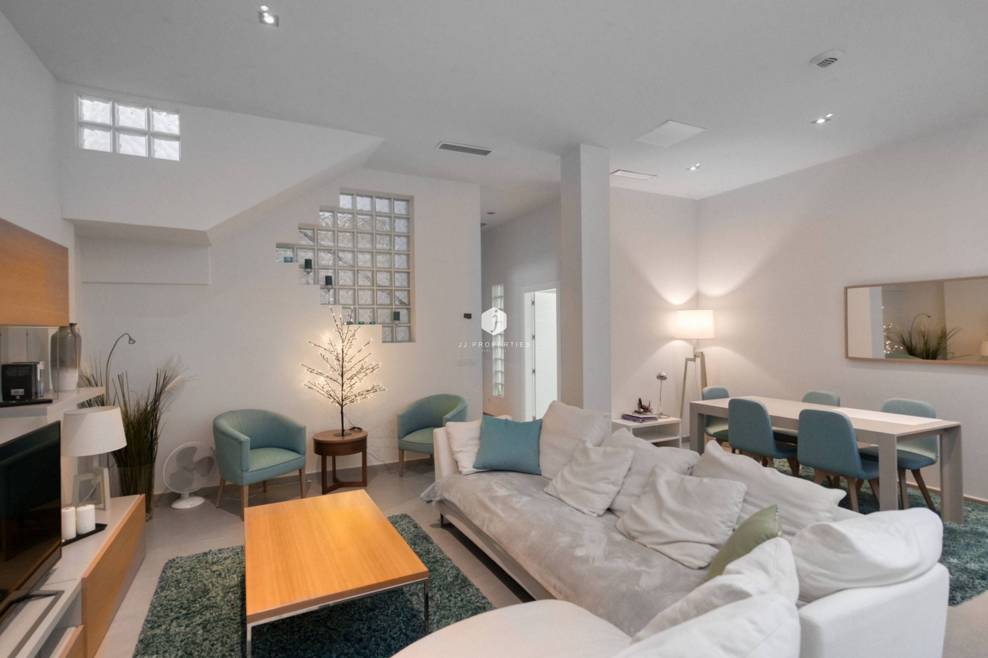 Z drugiej ręki - Villa -
Torrevieja - Aguas Nuevas 2