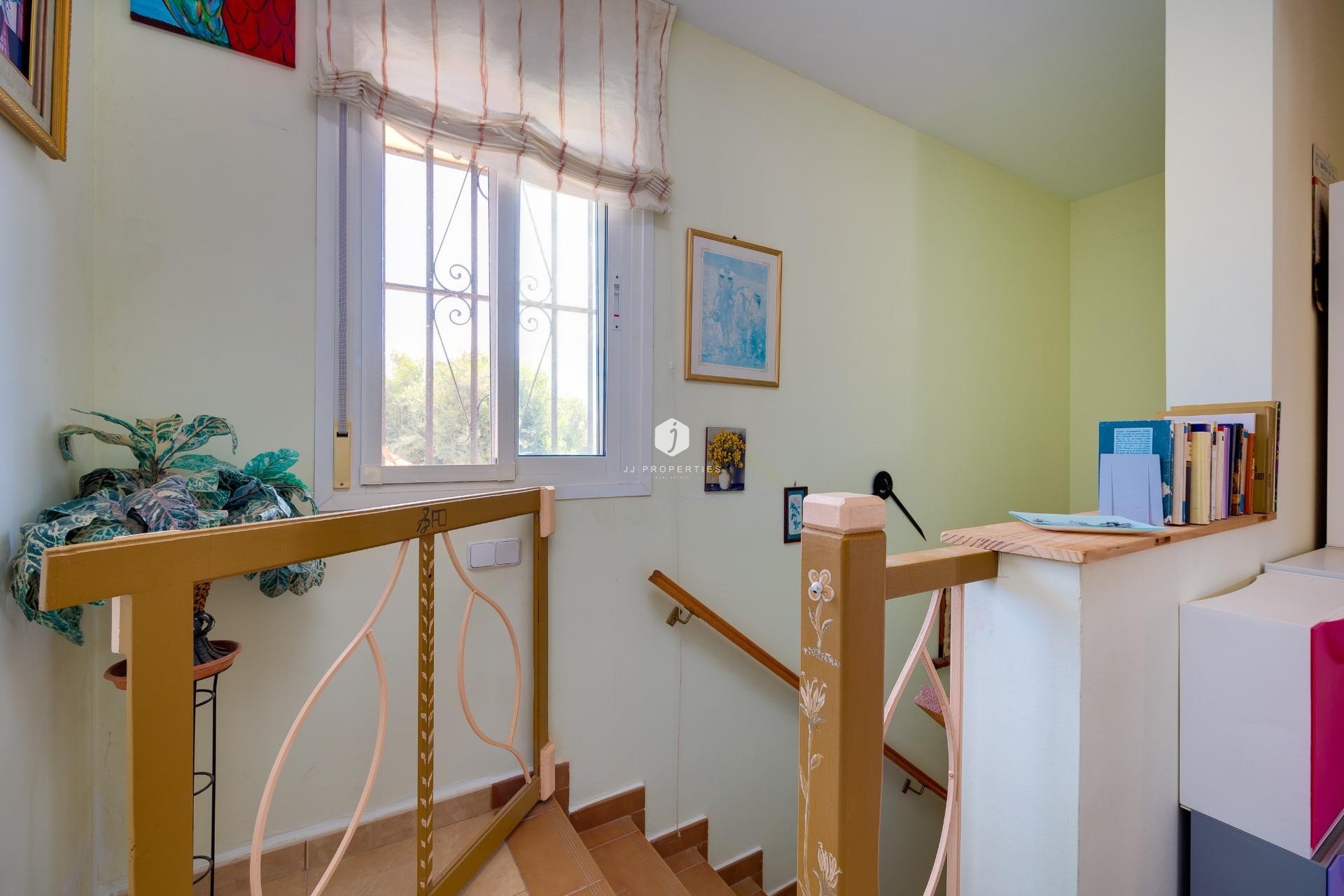 Z drugiej ręki - Villa -
Torrevieja - aguas nuevas