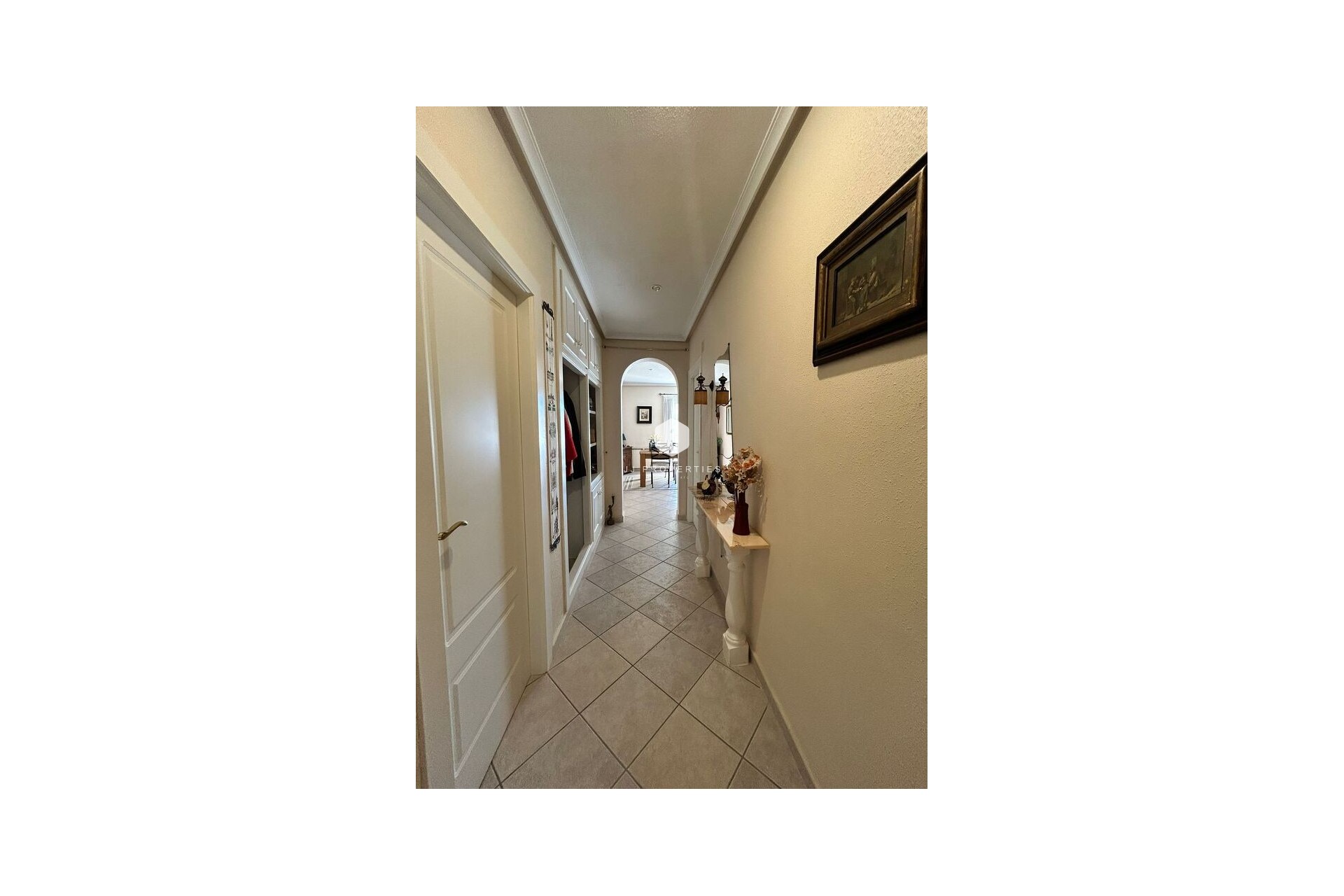 Z drugiej ręki - Villa -
Torrevieja - aguas nuevas