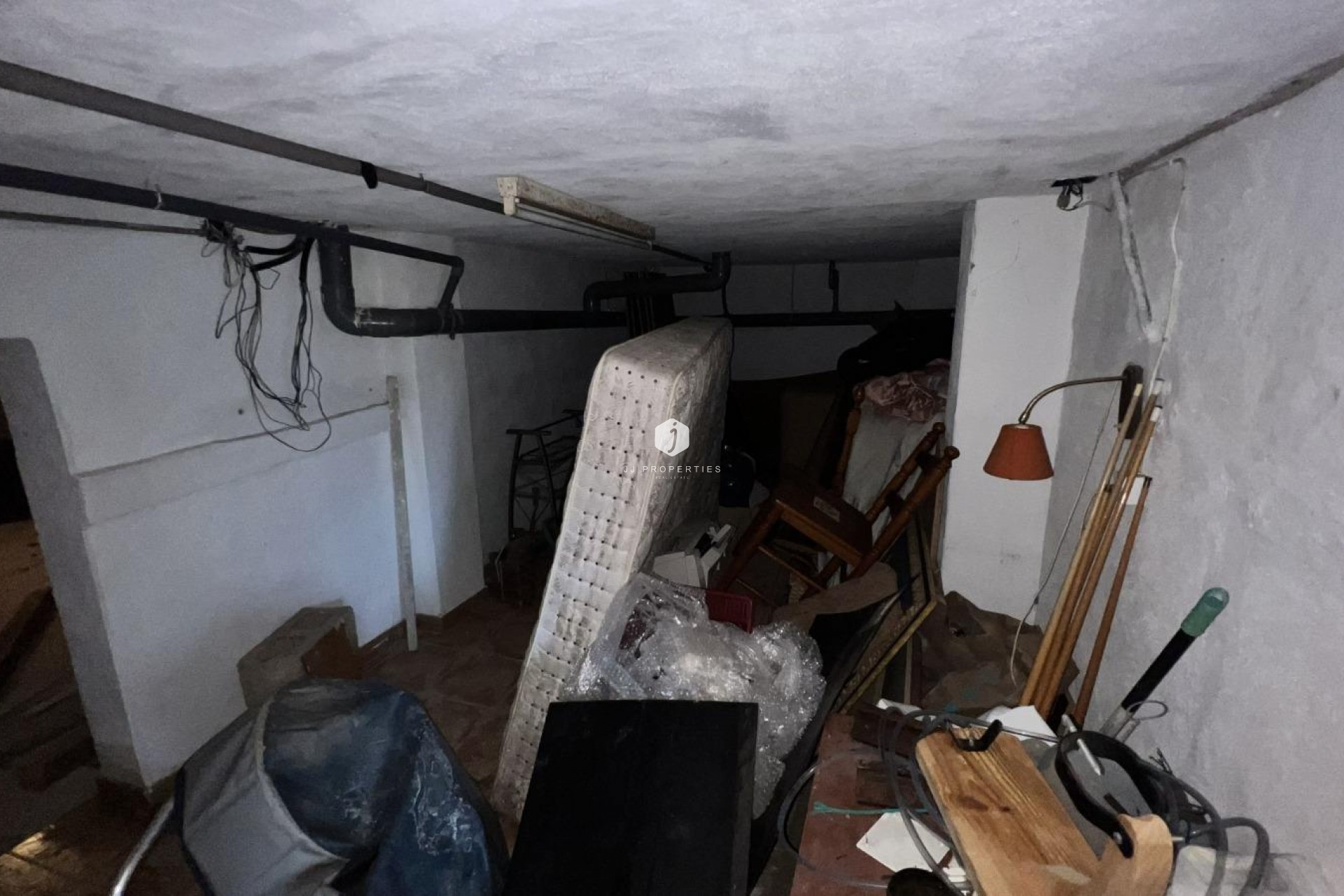 Z drugiej ręki - Villa -
Torrevieja - aguas nuevas