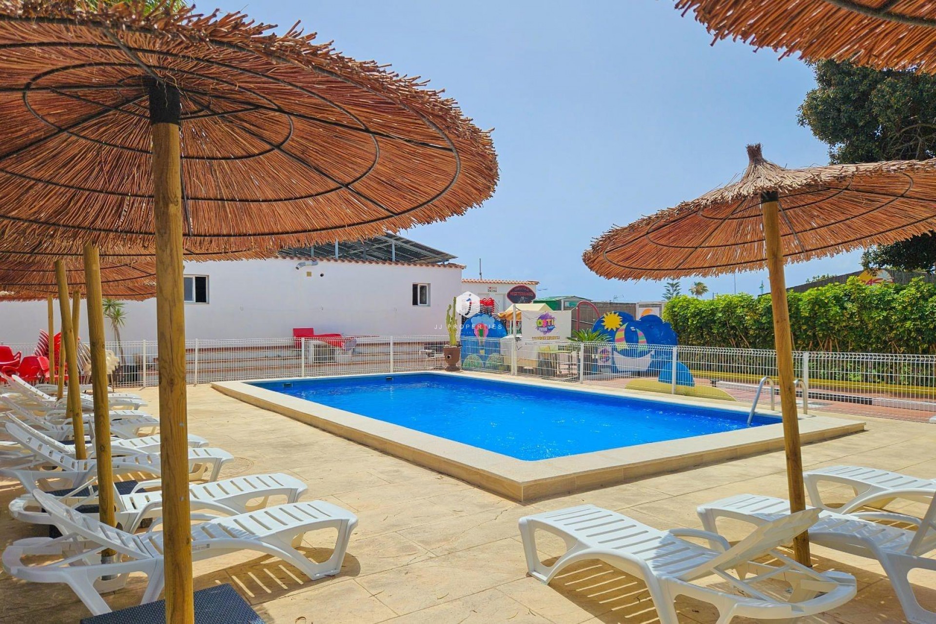 Z drugiej ręki - Villa -
Torrevieja - Calas blanca