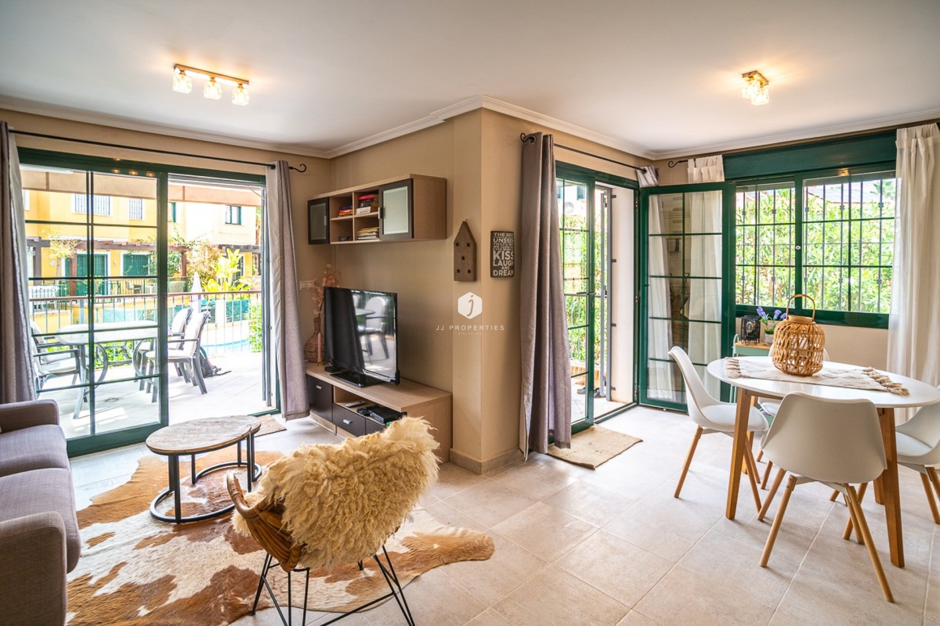 Z drugiej ręki - Villa -
Torrevieja - Costa Blanca