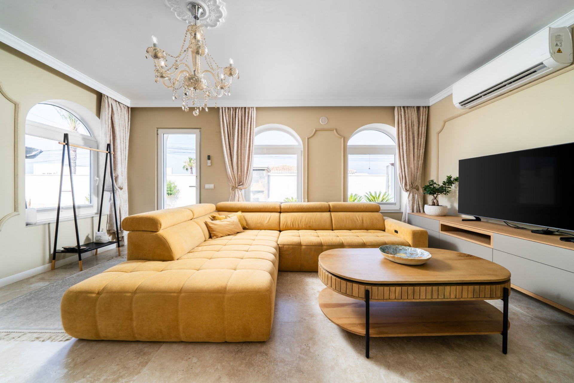 Z drugiej ręki - Villa -
Torrevieja - Costa Blanca