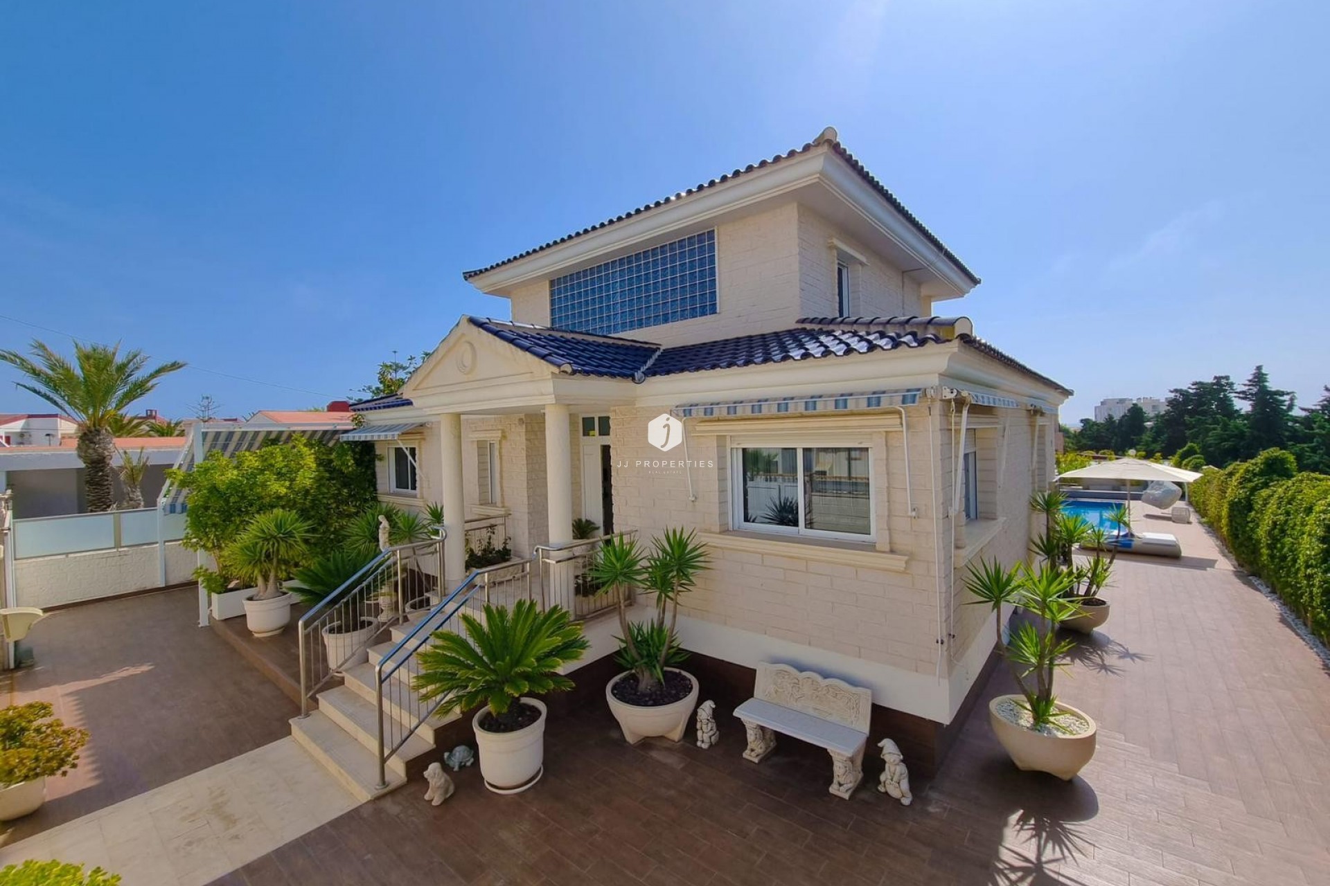 Z drugiej ręki - Villa -
Torrevieja - Costa Blanca