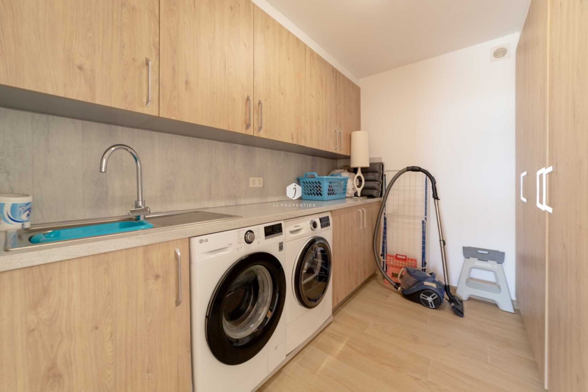 Z drugiej ręki - Villa -
Torrevieja - Costa Blanca