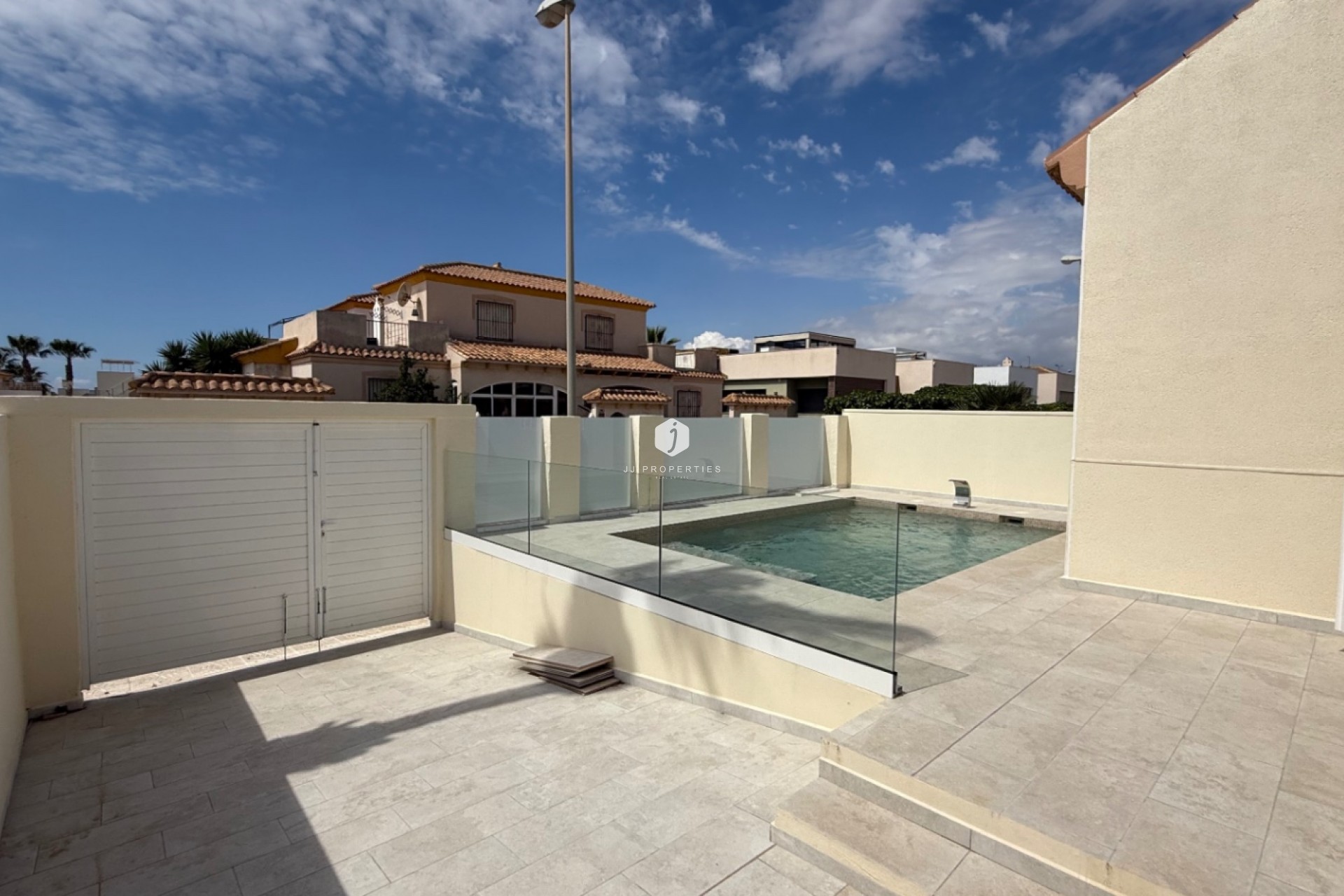 Z drugiej ręki - Villa -
Torrevieja - Costa Blanca