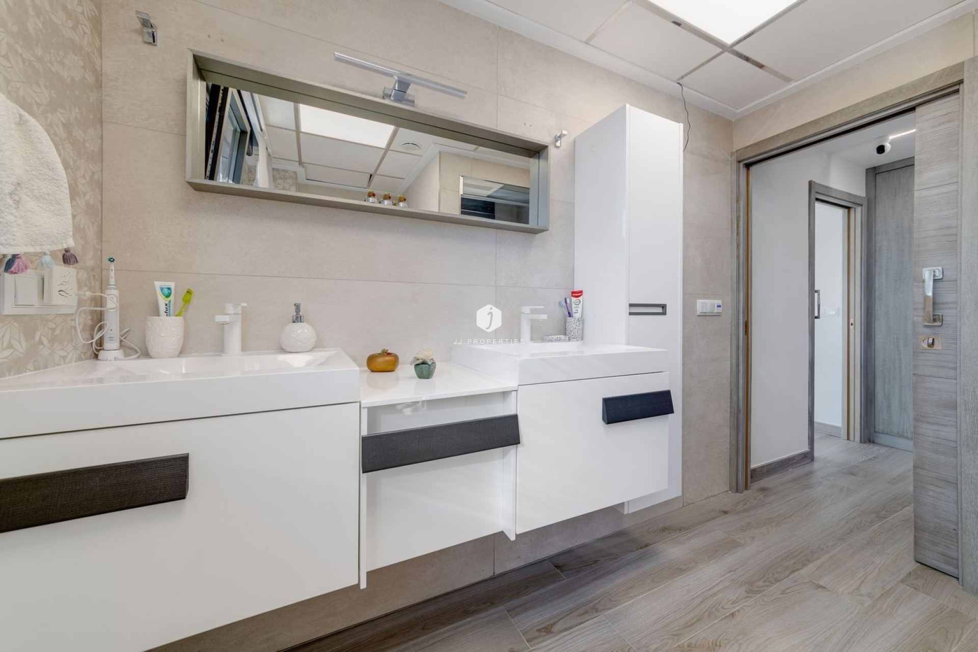 Z drugiej ręki - Villa -
Torrevieja - Costa Blanca