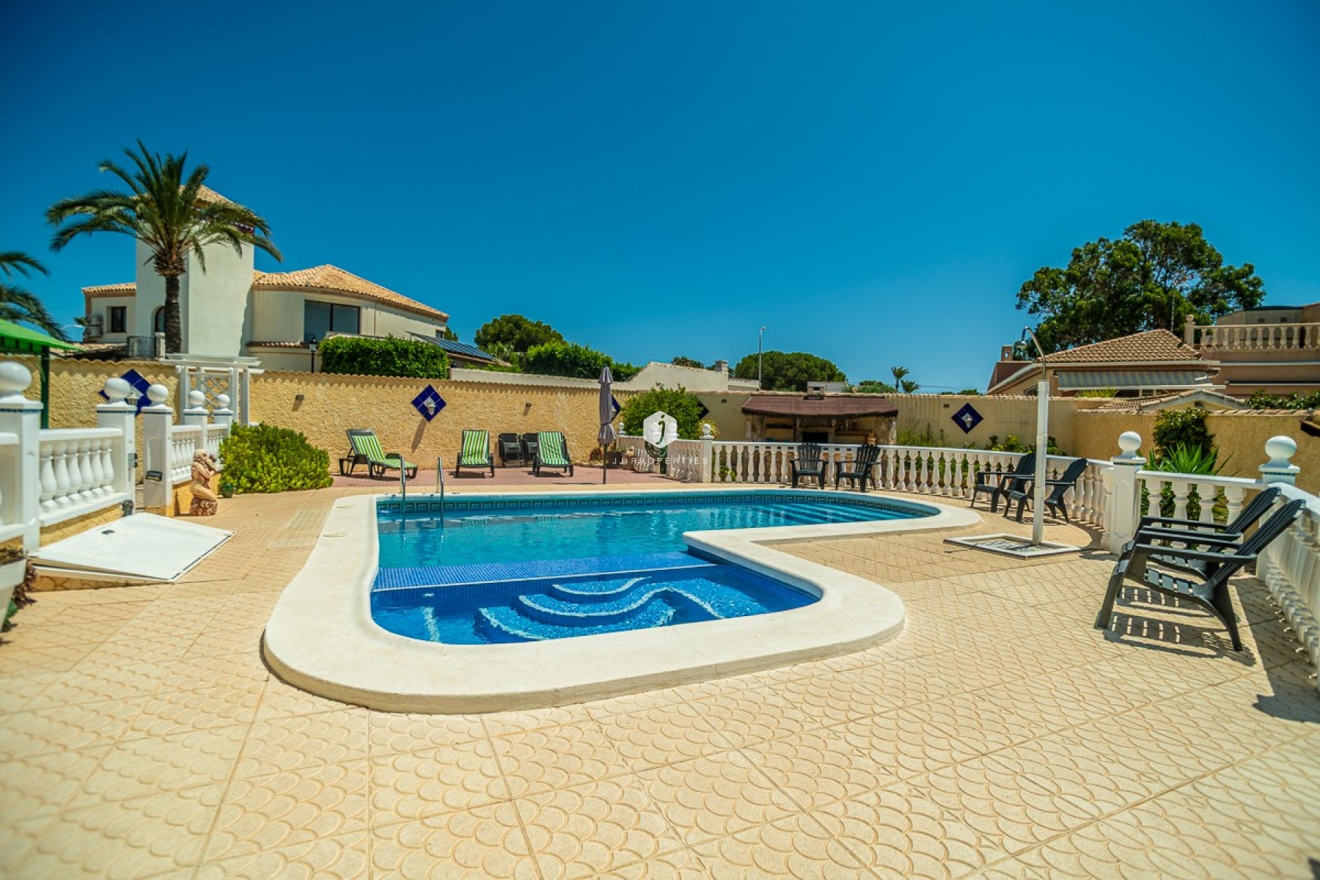 Z drugiej ręki - Villa -
Torrevieja - Costa Blanca