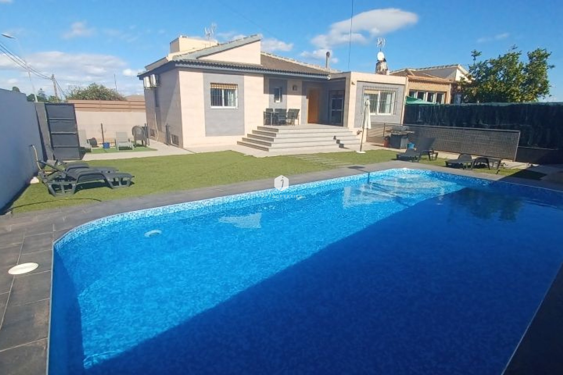 Z drugiej ręki - Villa -
Torrevieja - Costa Blanca
