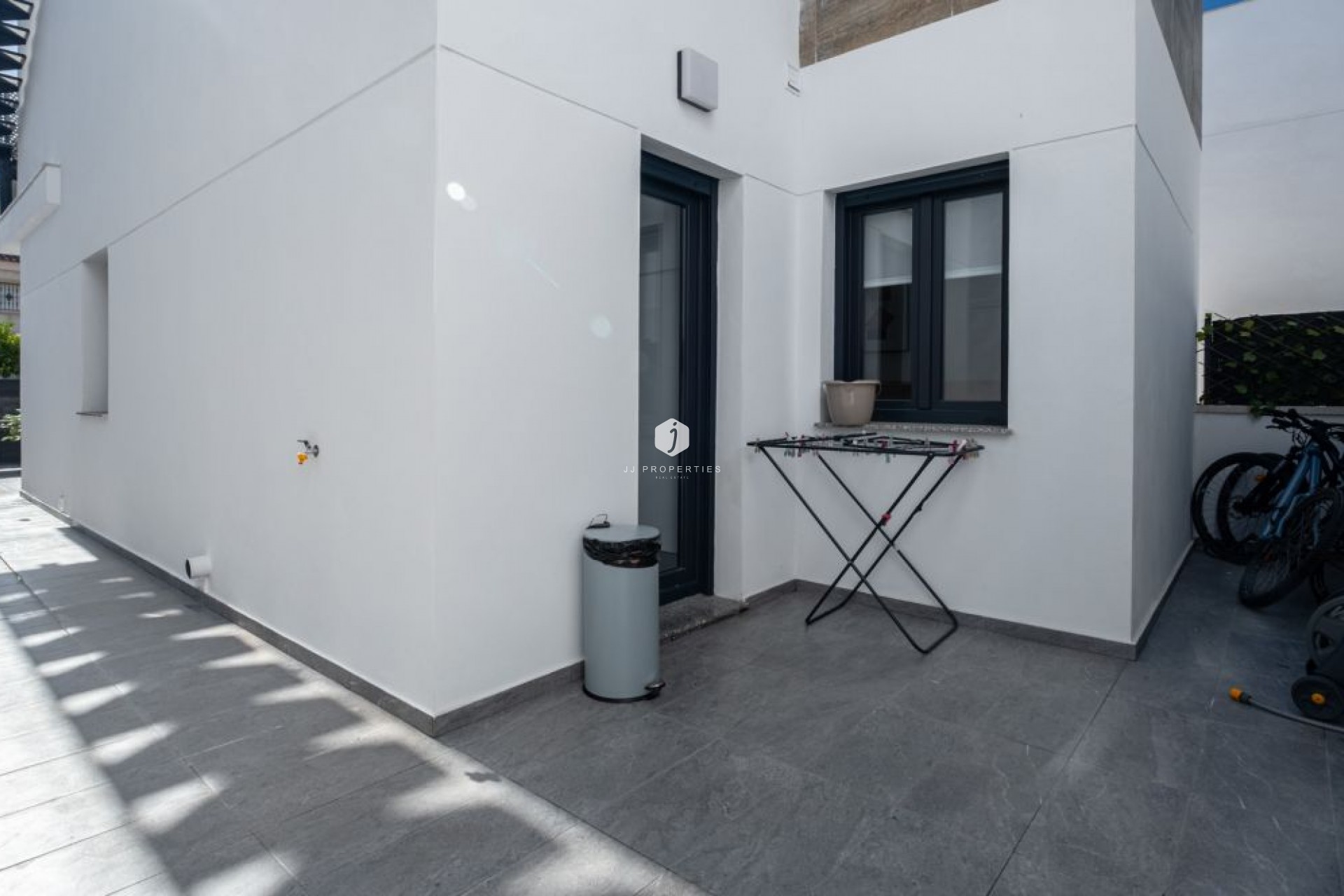 Z drugiej ręki - Villa -
Torrevieja - Costa Blanca