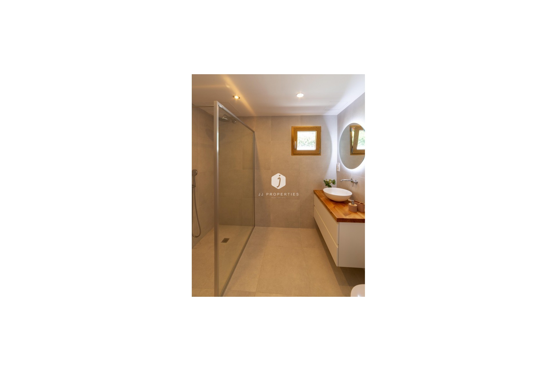 Z drugiej ręki - Villa -
Torrevieja - Costa Blanca