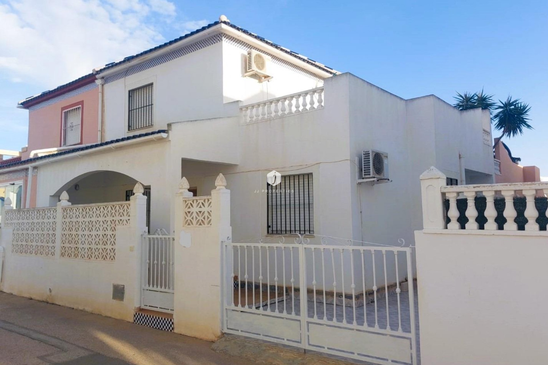 Z drugiej ręki - Villa -
Torrevieja - Costa Blanca