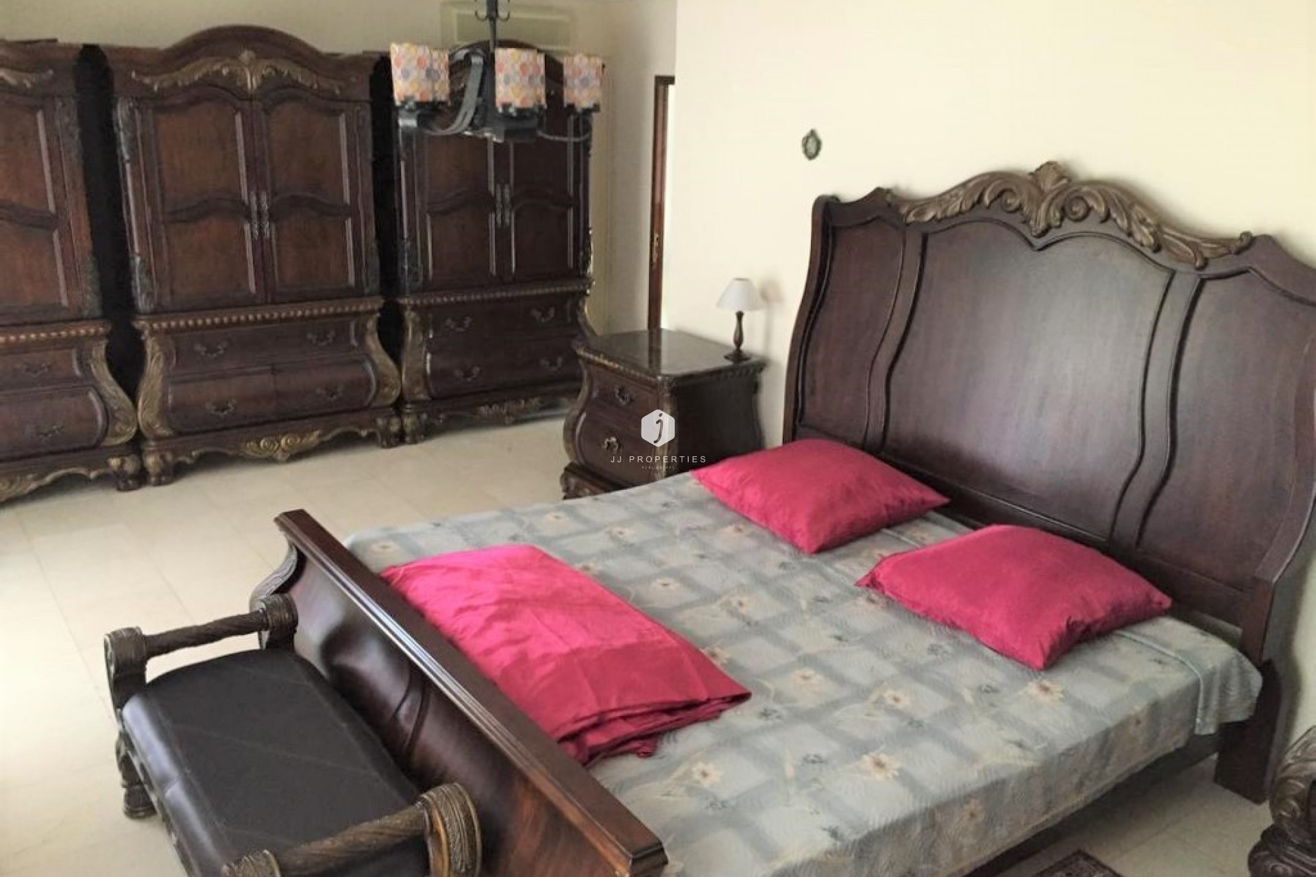 Z drugiej ręki - Villa -
Torrevieja - Costa Blanca