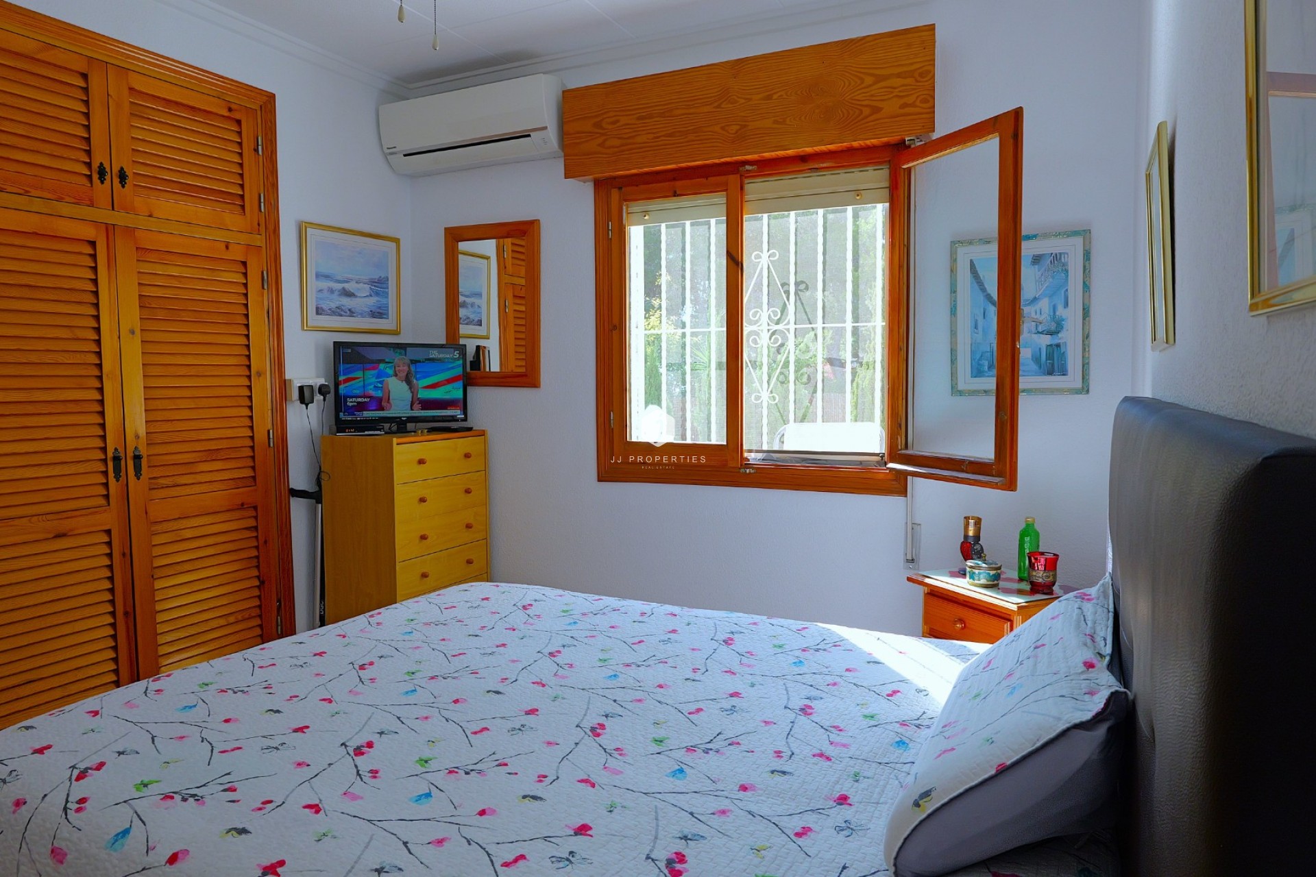 Z drugiej ręki - Villa -
Torrevieja - Costa Blanca