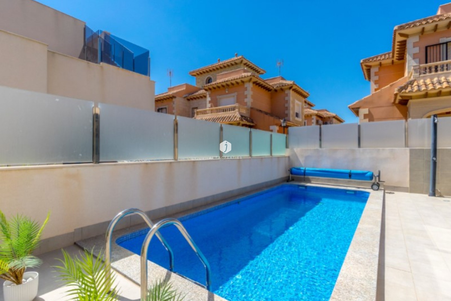 Z drugiej ręki - Villa -
Torrevieja - Costa Blanca