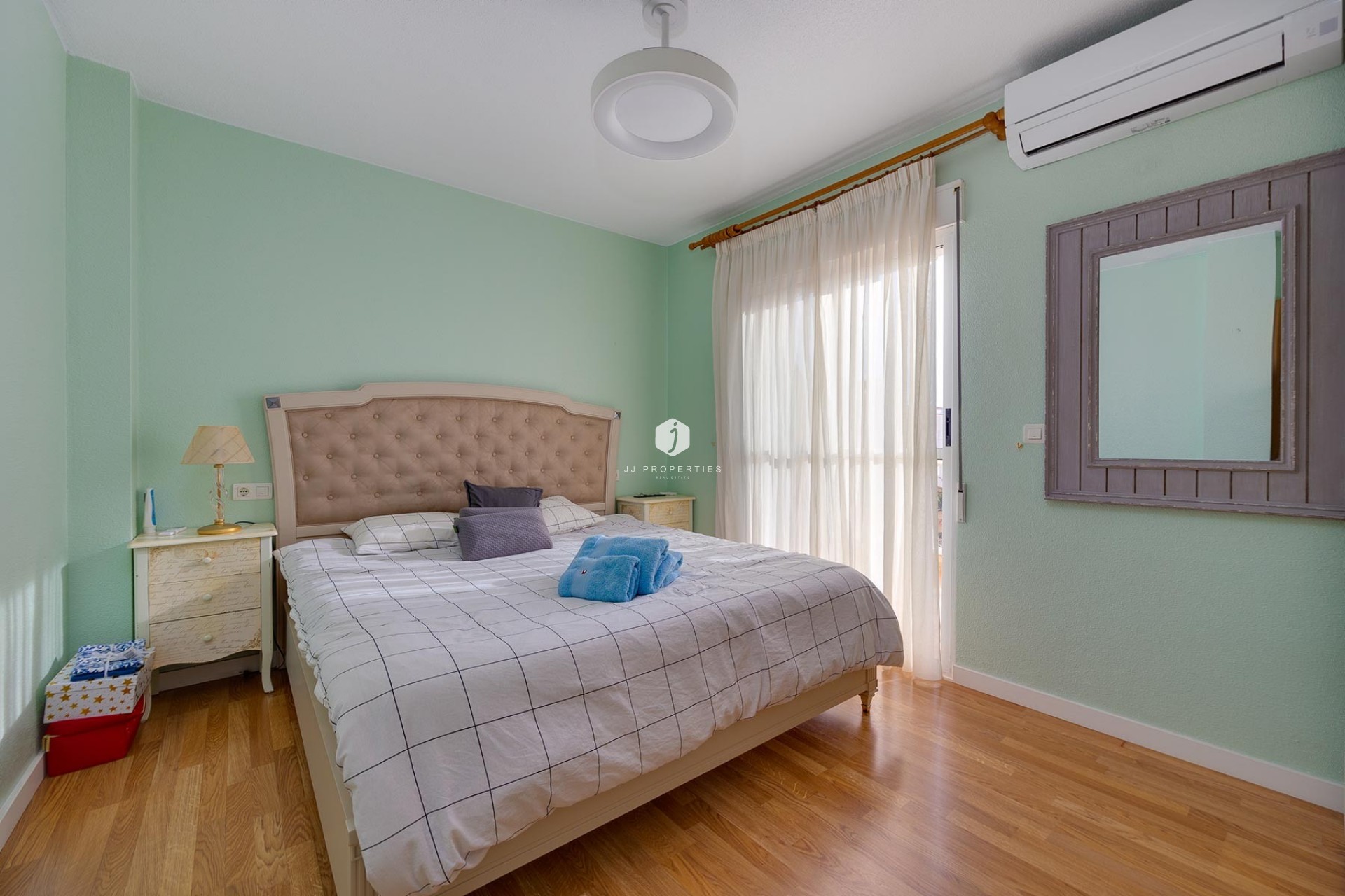 Z drugiej ręki - Villa -
Torrevieja - Costa Blanca