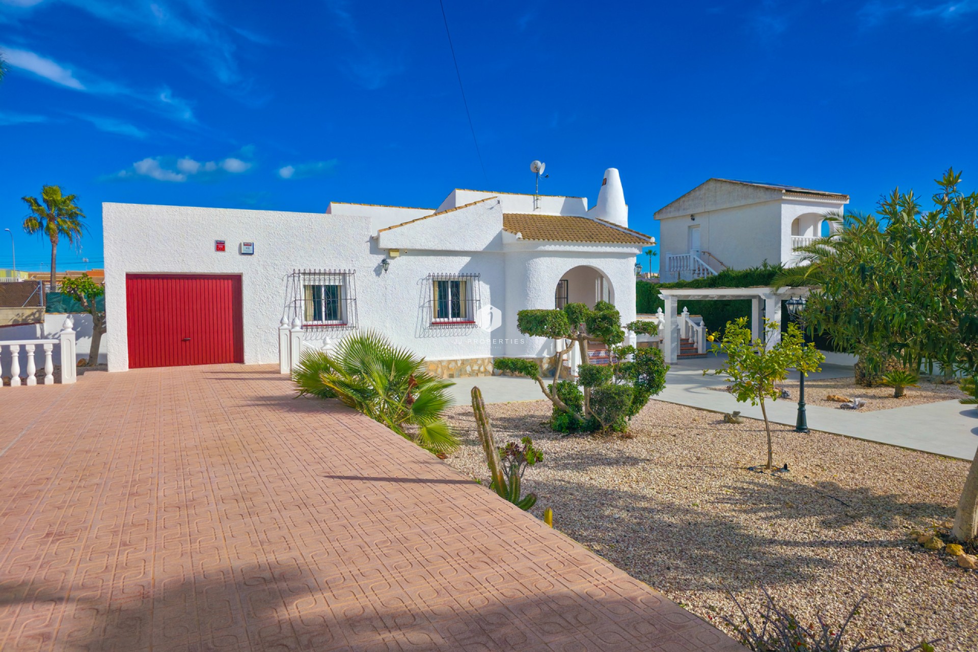 Z drugiej ręki - Villa -
Torrevieja - Costa Blanca