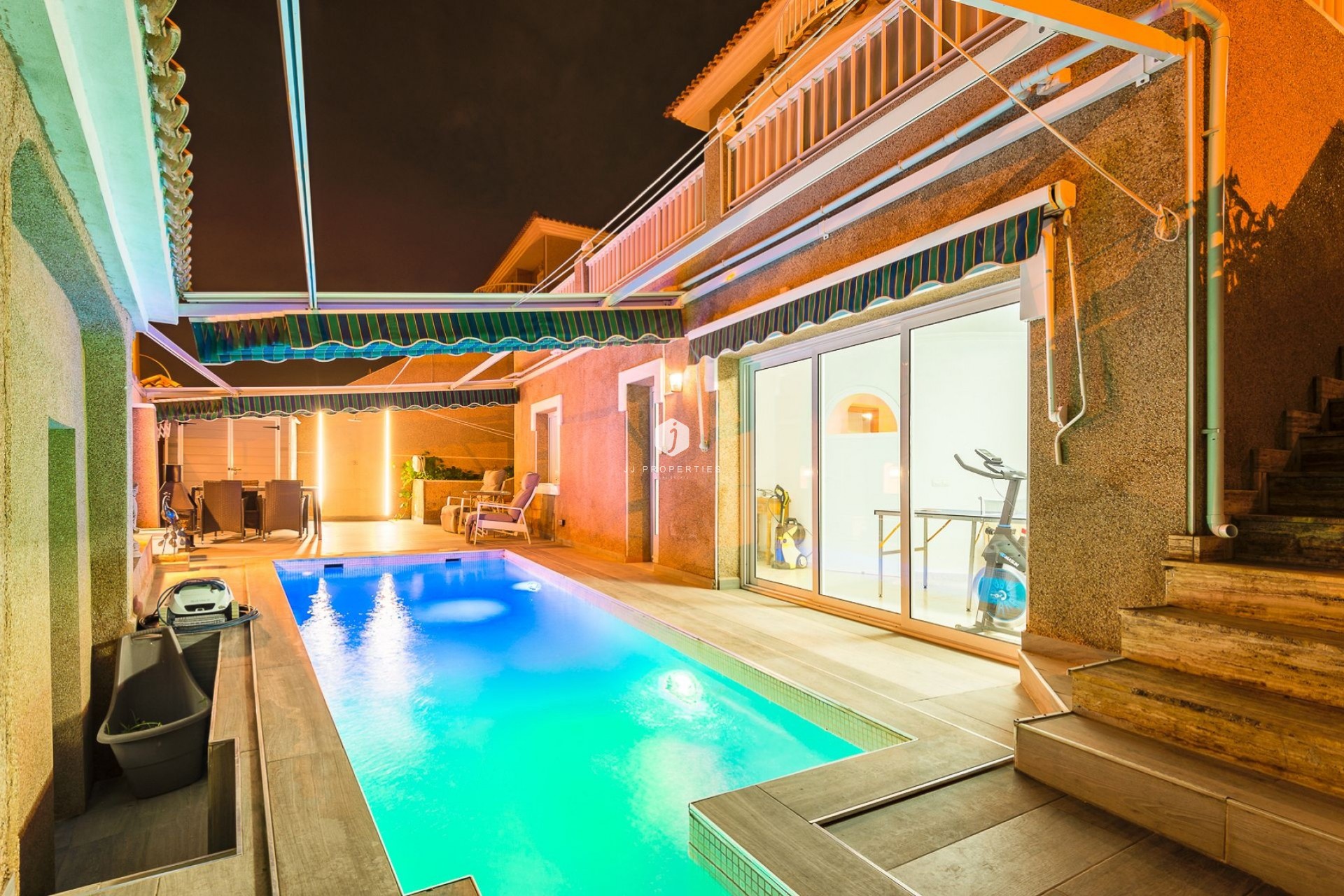 Z drugiej ręki - Villa -
Torrevieja - Costa Blanca