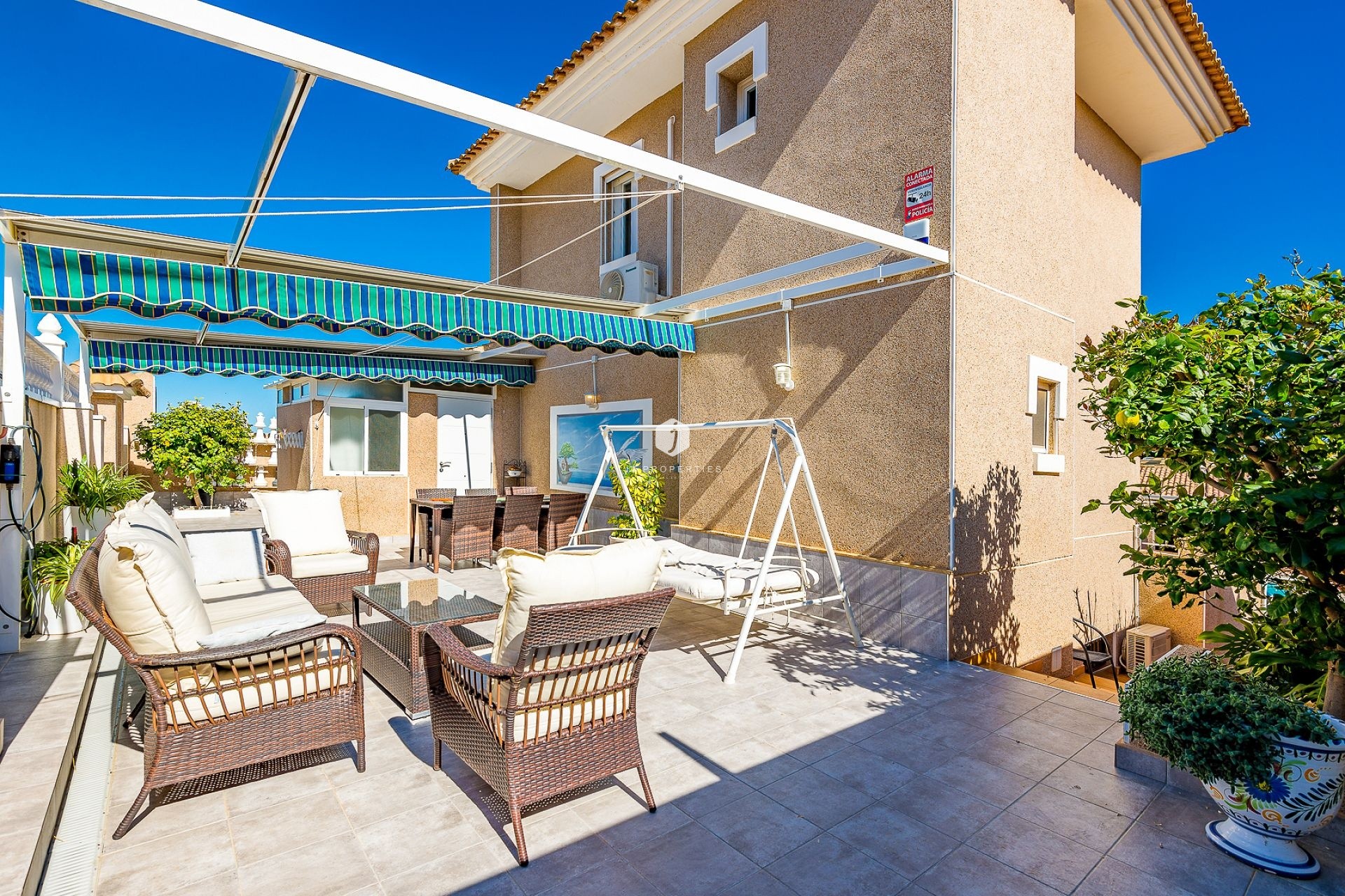 Z drugiej ręki - Villa -
Torrevieja - Costa Blanca
