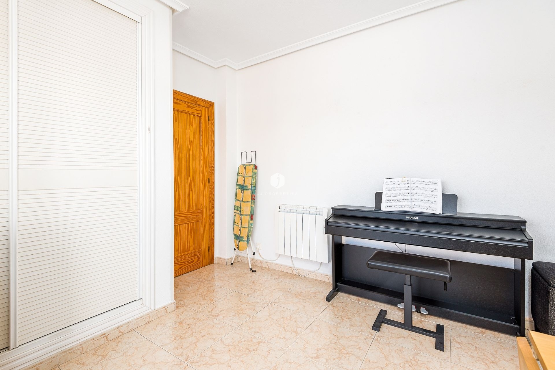 Z drugiej ręki - Villa -
Torrevieja - Costa Blanca