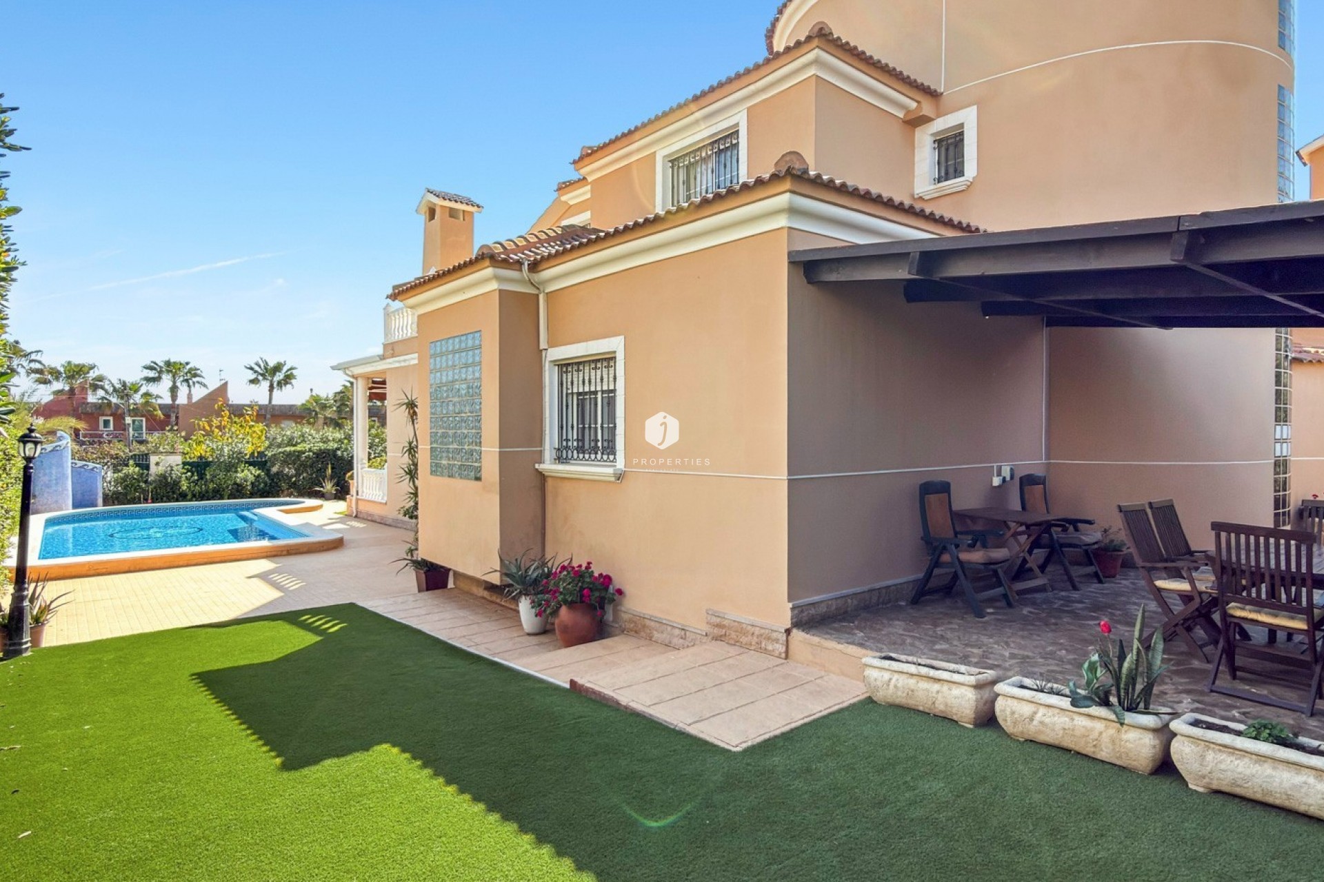 Z drugiej ręki - Villa -
Torrevieja - Costa Blanca