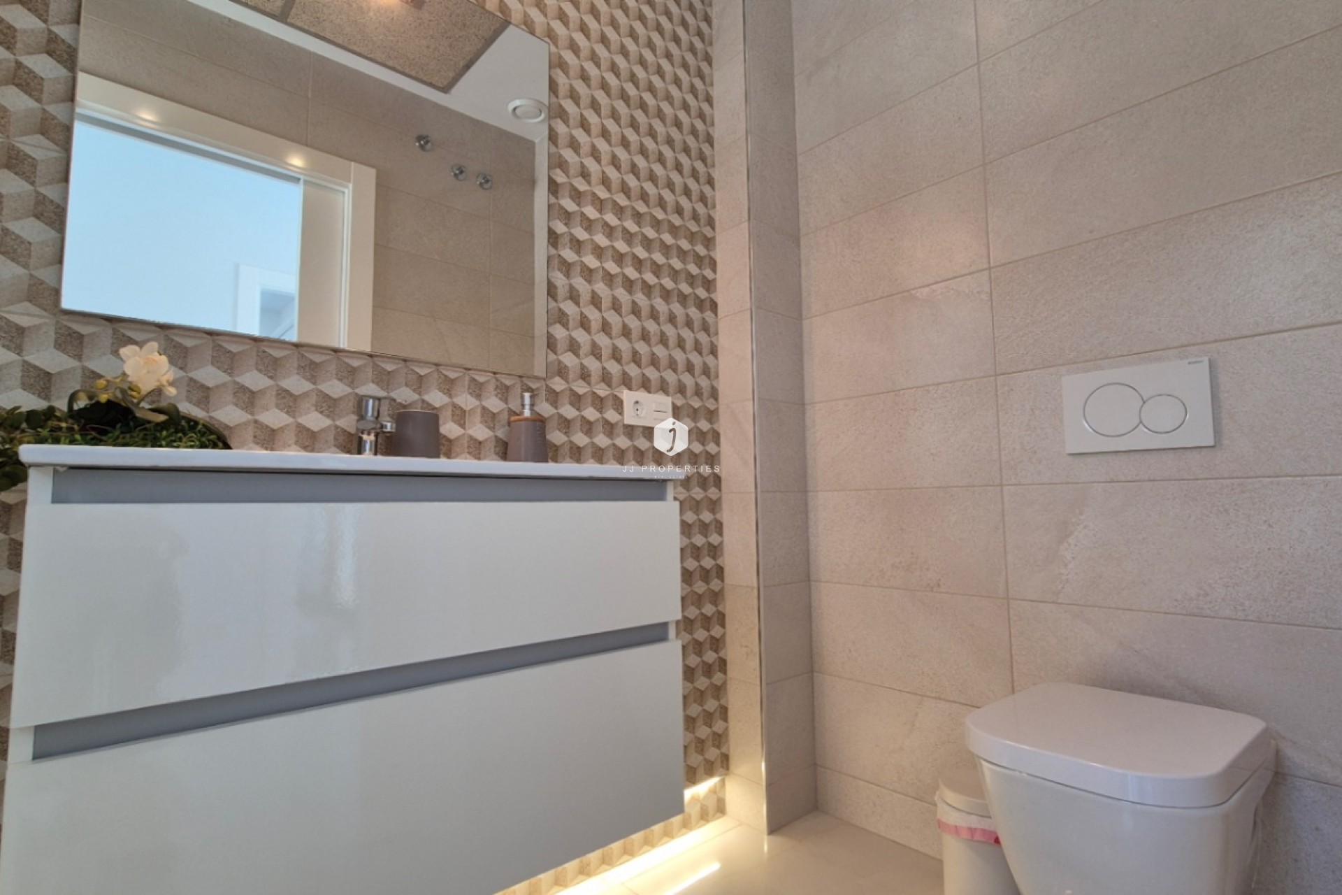 Z drugiej ręki - Villa -
Torrevieja - Costa Blanca