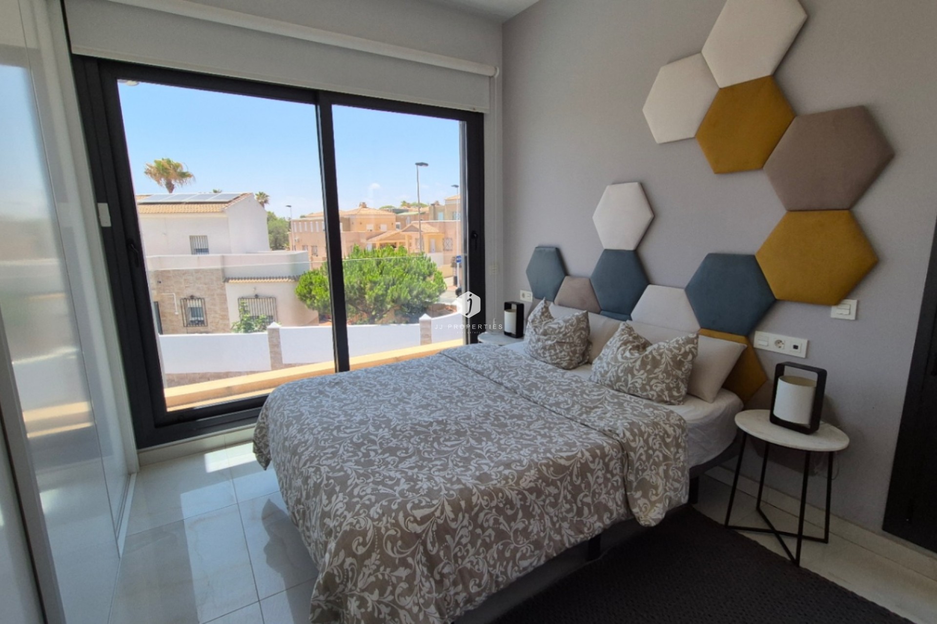 Z drugiej ręki - Villa -
Torrevieja - Costa Blanca