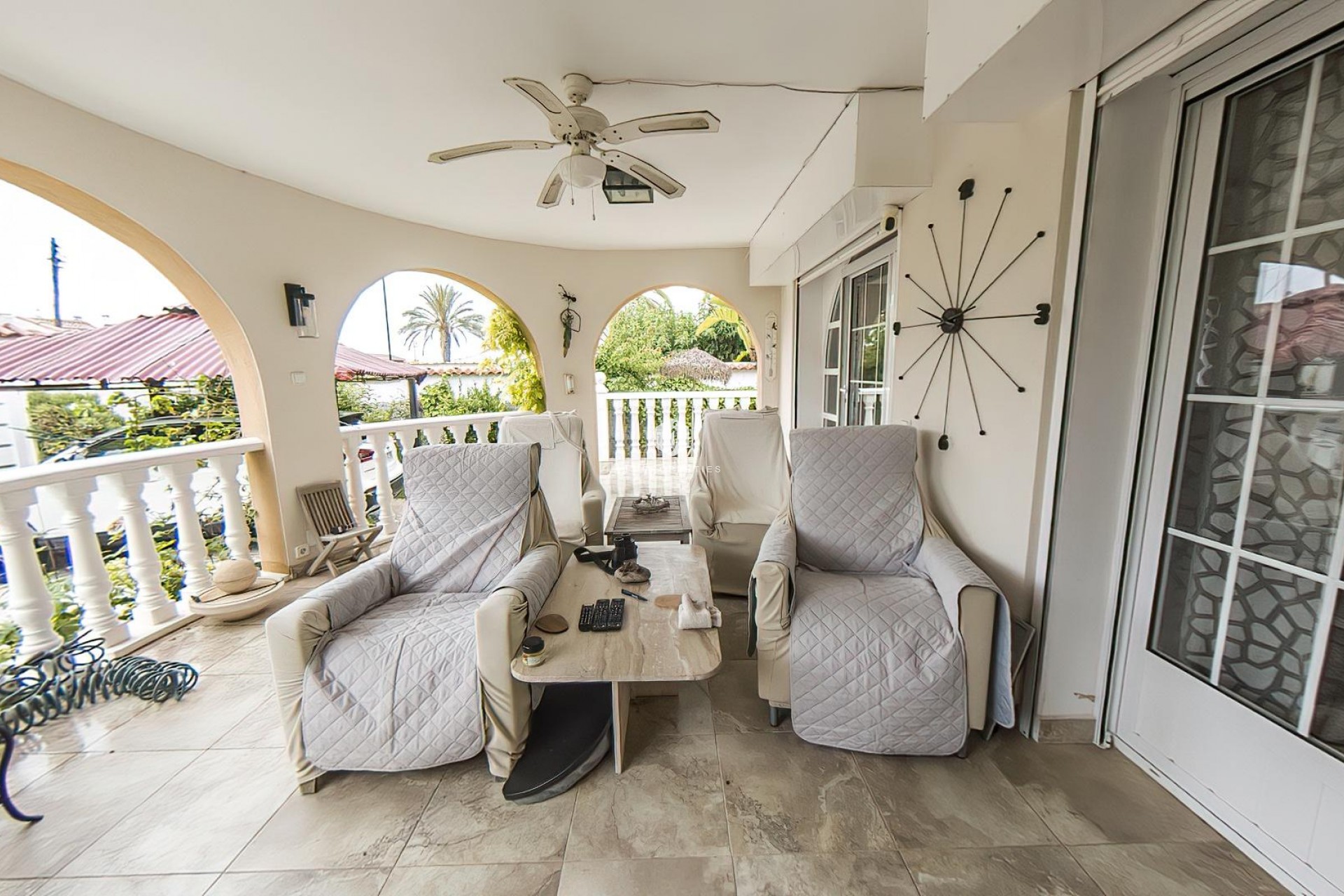 Z drugiej ręki - Villa -
Torrevieja - Costa Blanca