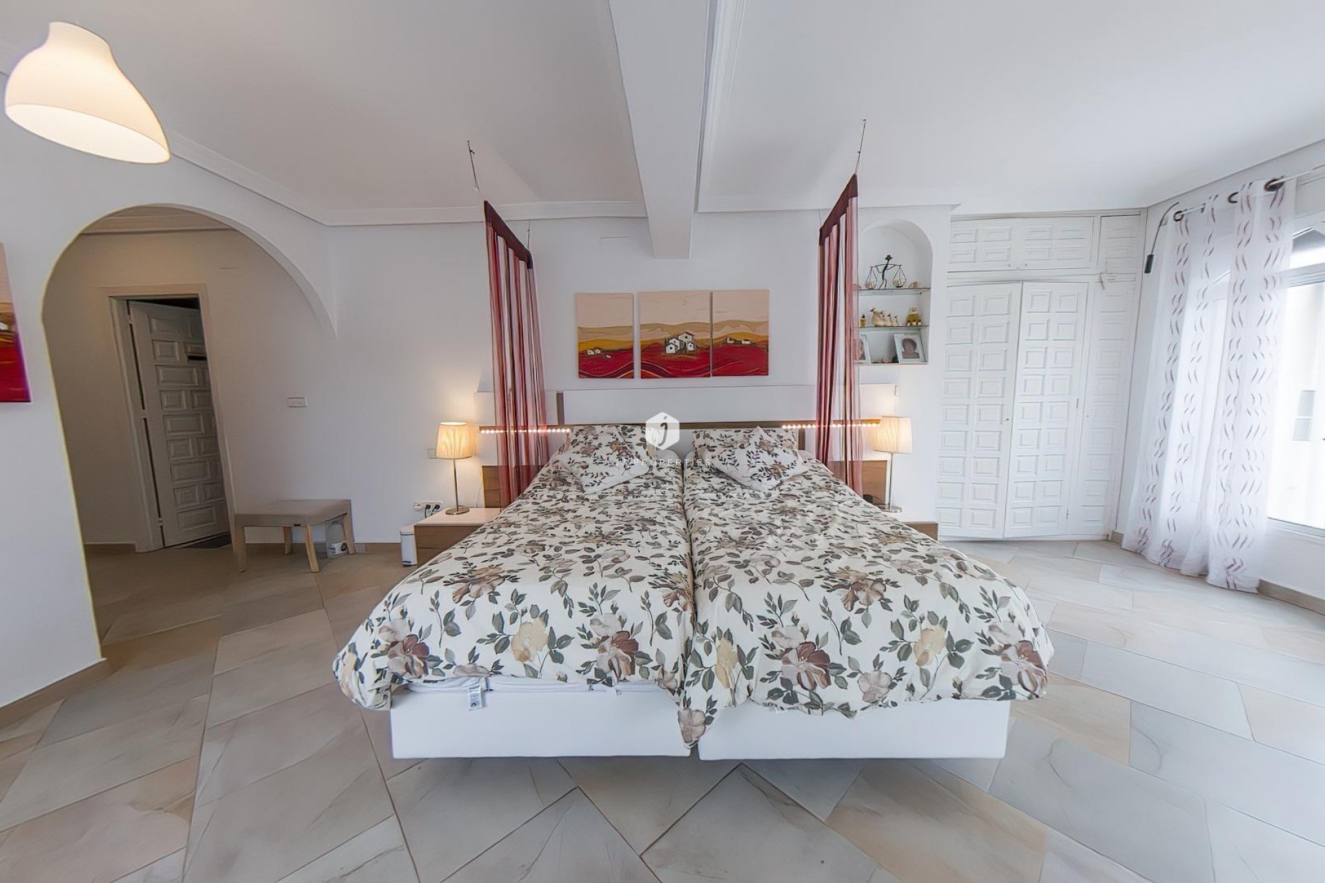 Z drugiej ręki - Villa -
Torrevieja - Costa Blanca