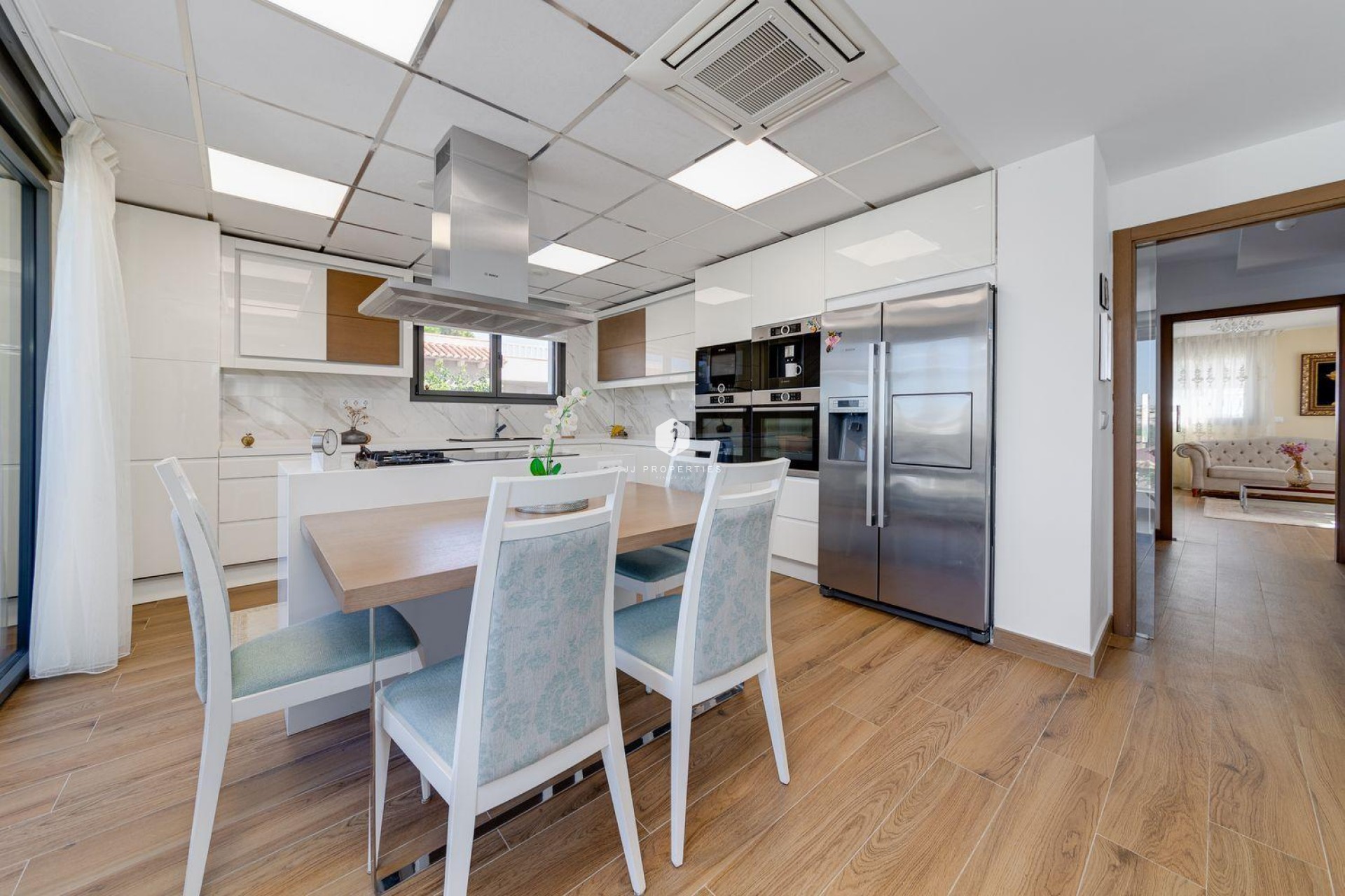 Z drugiej ręki - Villa -
Torrevieja - Costa Blanca