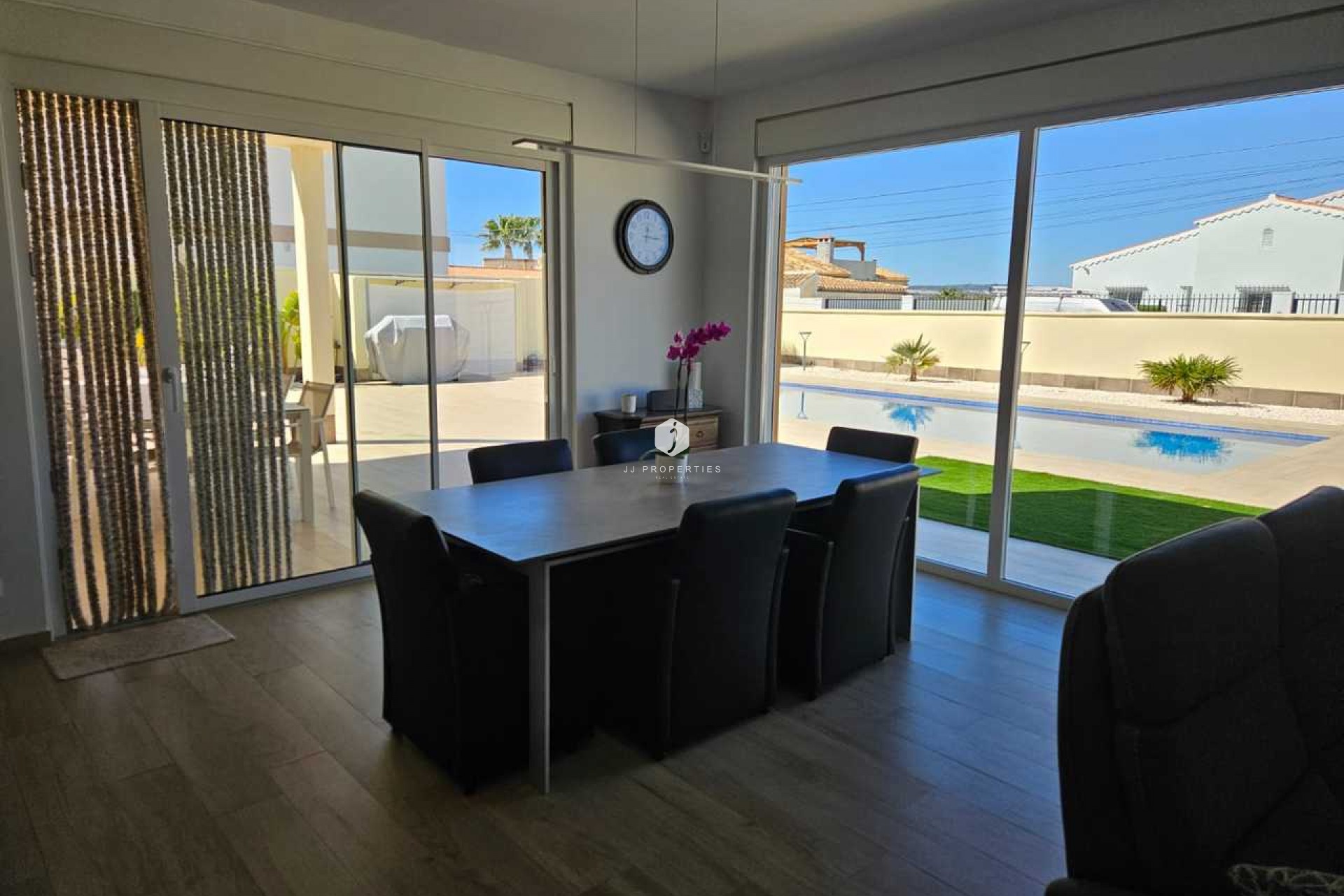 Z drugiej ręki - Villa -
Torrevieja - Costa Blanca