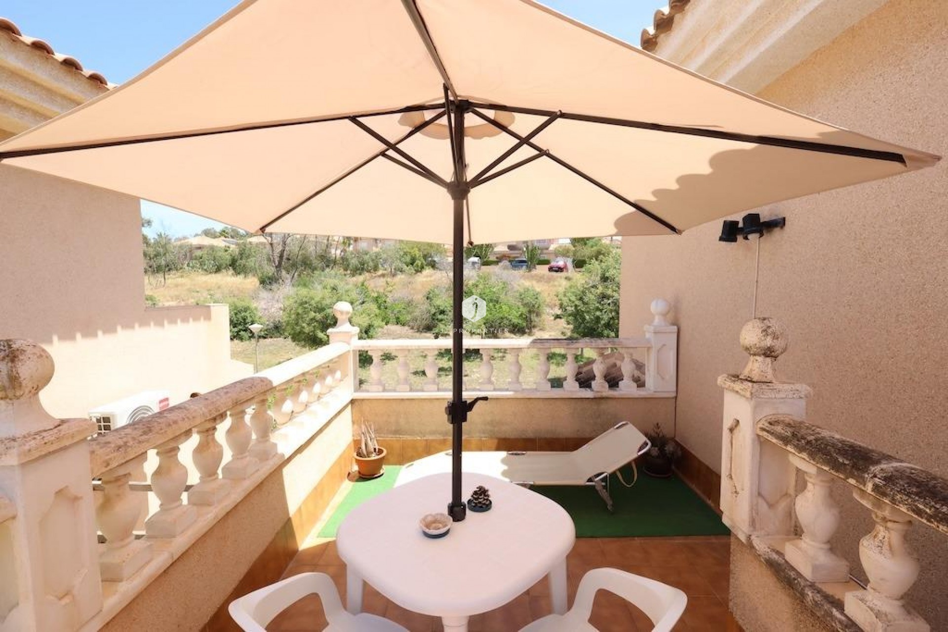 Z drugiej ręki - Villa -
Torrevieja - Costa Blanca