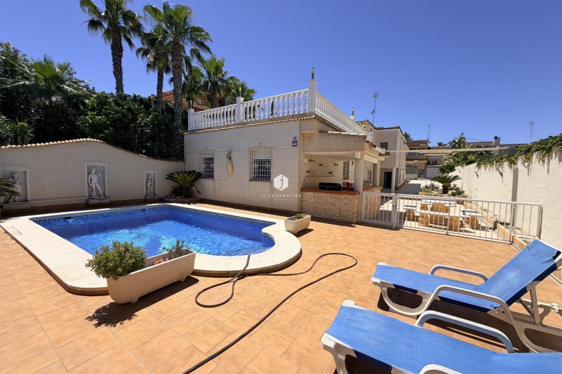 Z drugiej ręki - Villa -
Torrevieja - Costa Blanca