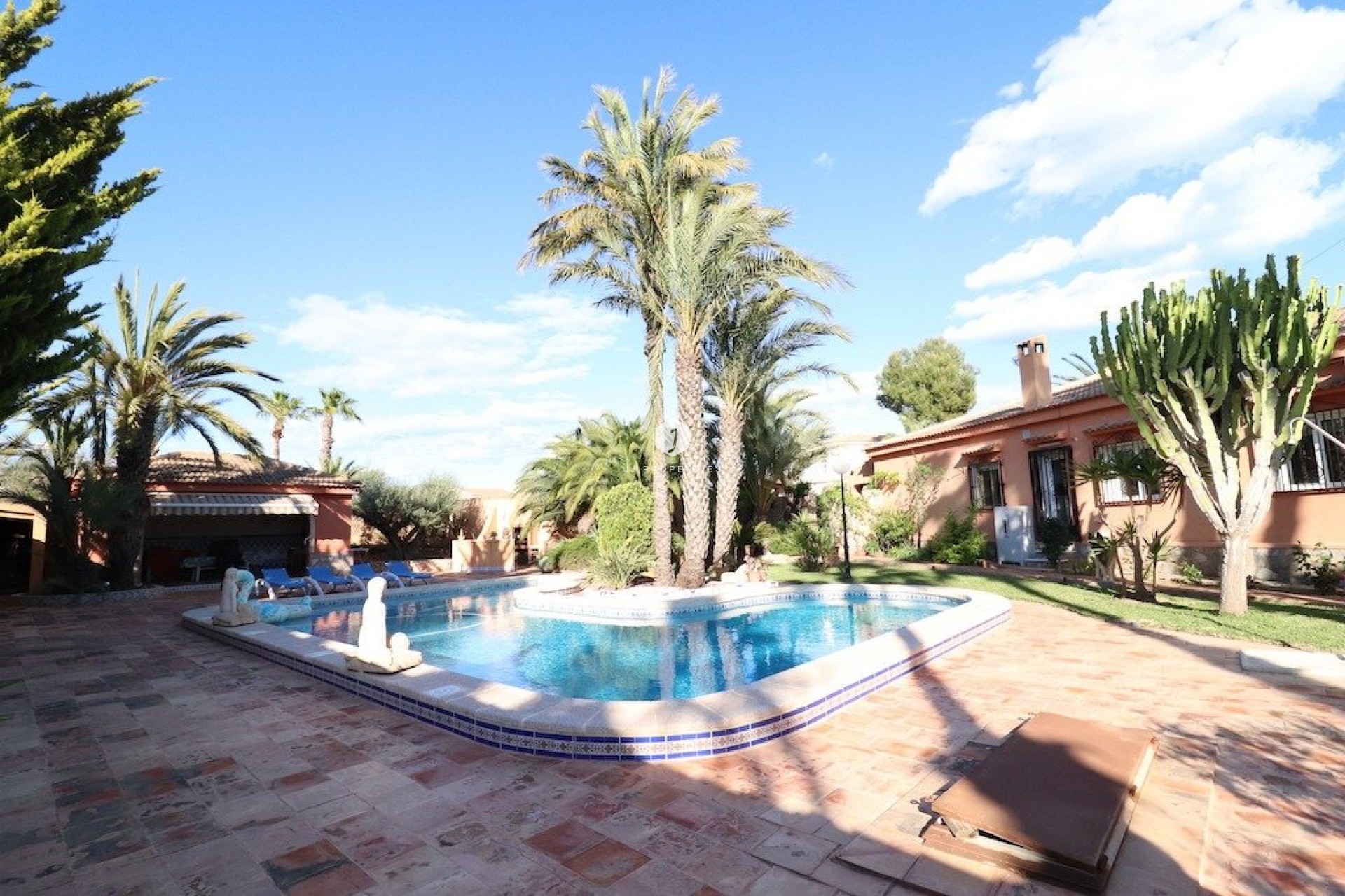 Z drugiej ręki - Villa -
Torrevieja - Costa Blanca