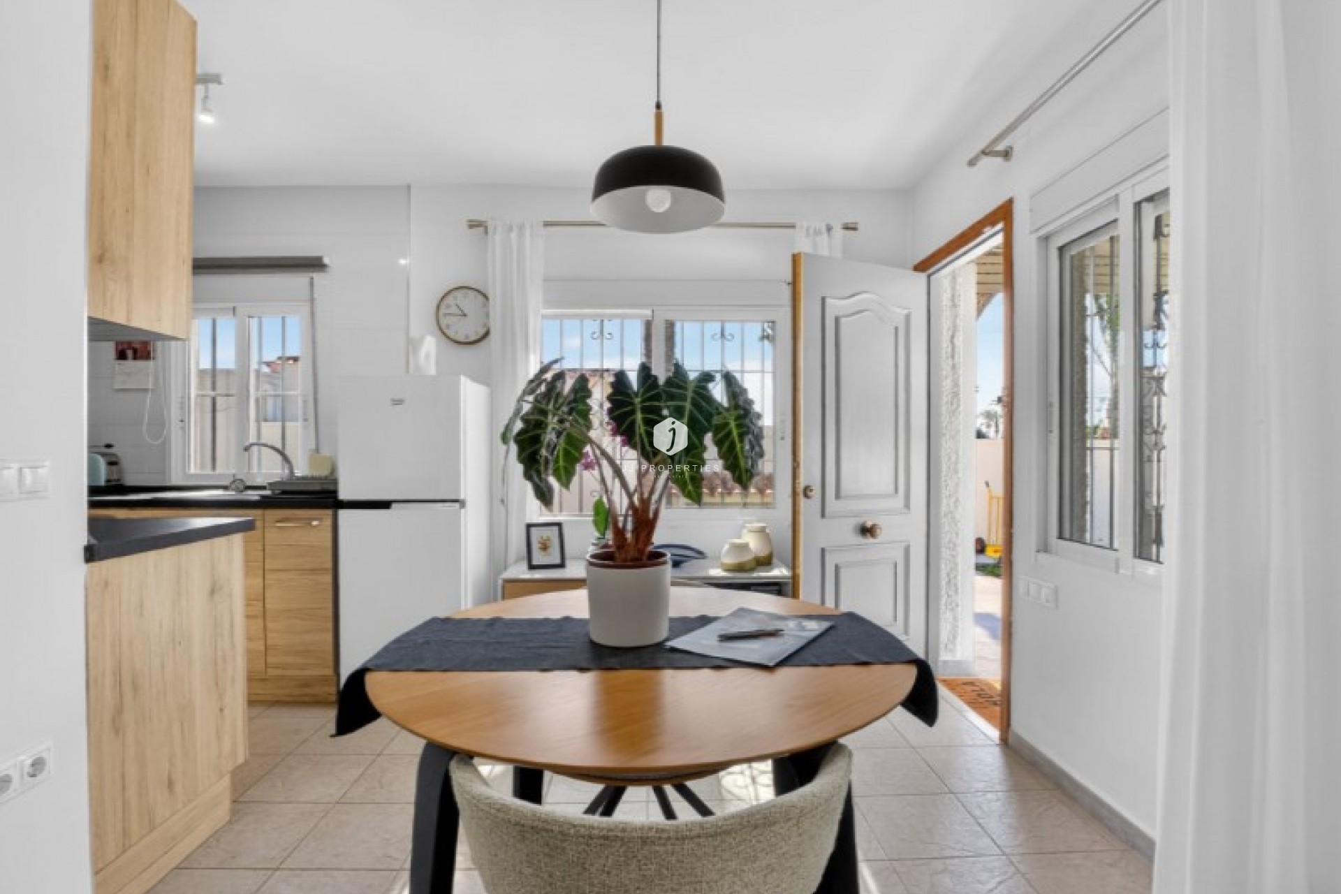 Z drugiej ręki - Villa -
Torrevieja - Costa Blanca