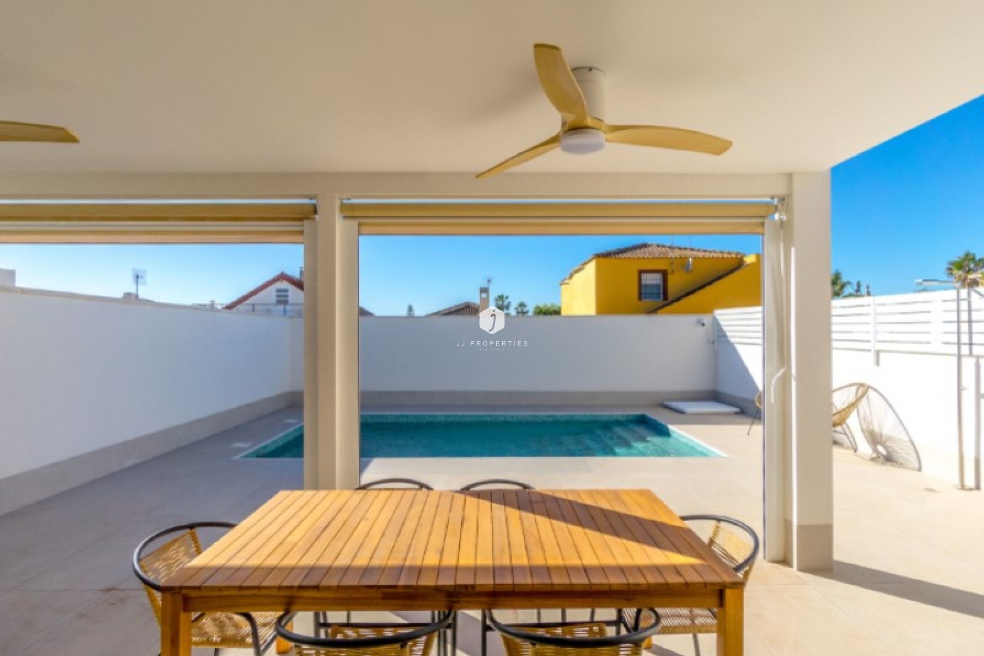 Z drugiej ręki - Villa -
Torrevieja - Costa Blanca
