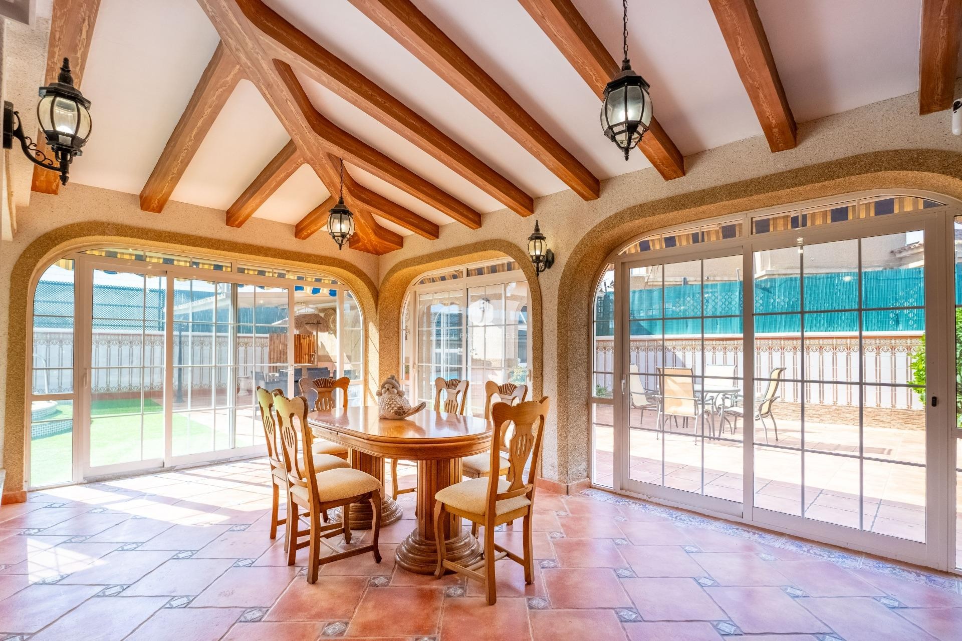 Z drugiej ręki - Villa -
Torrevieja - El chaparral