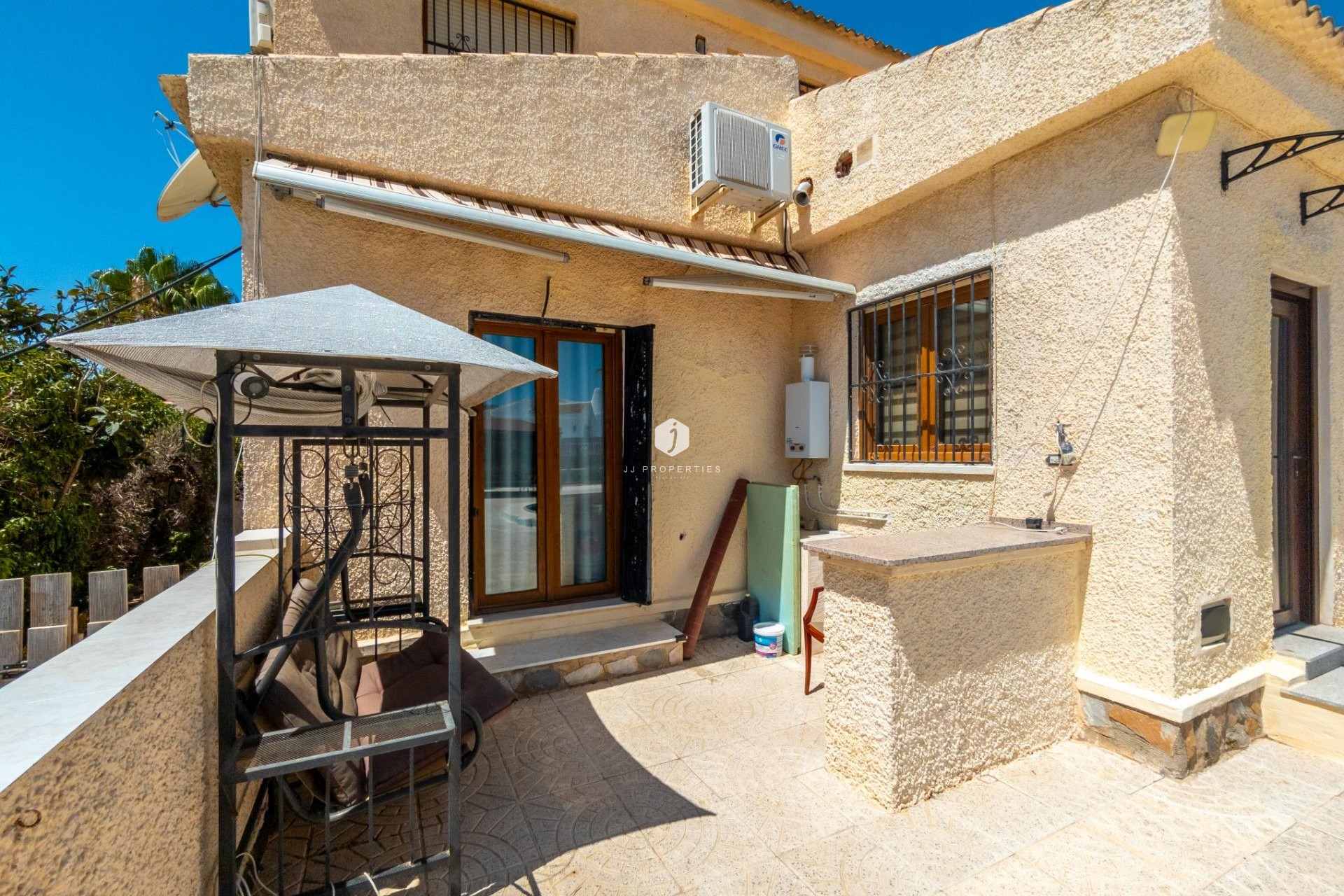 Z drugiej ręki - Villa -
Torrevieja - El chaparral