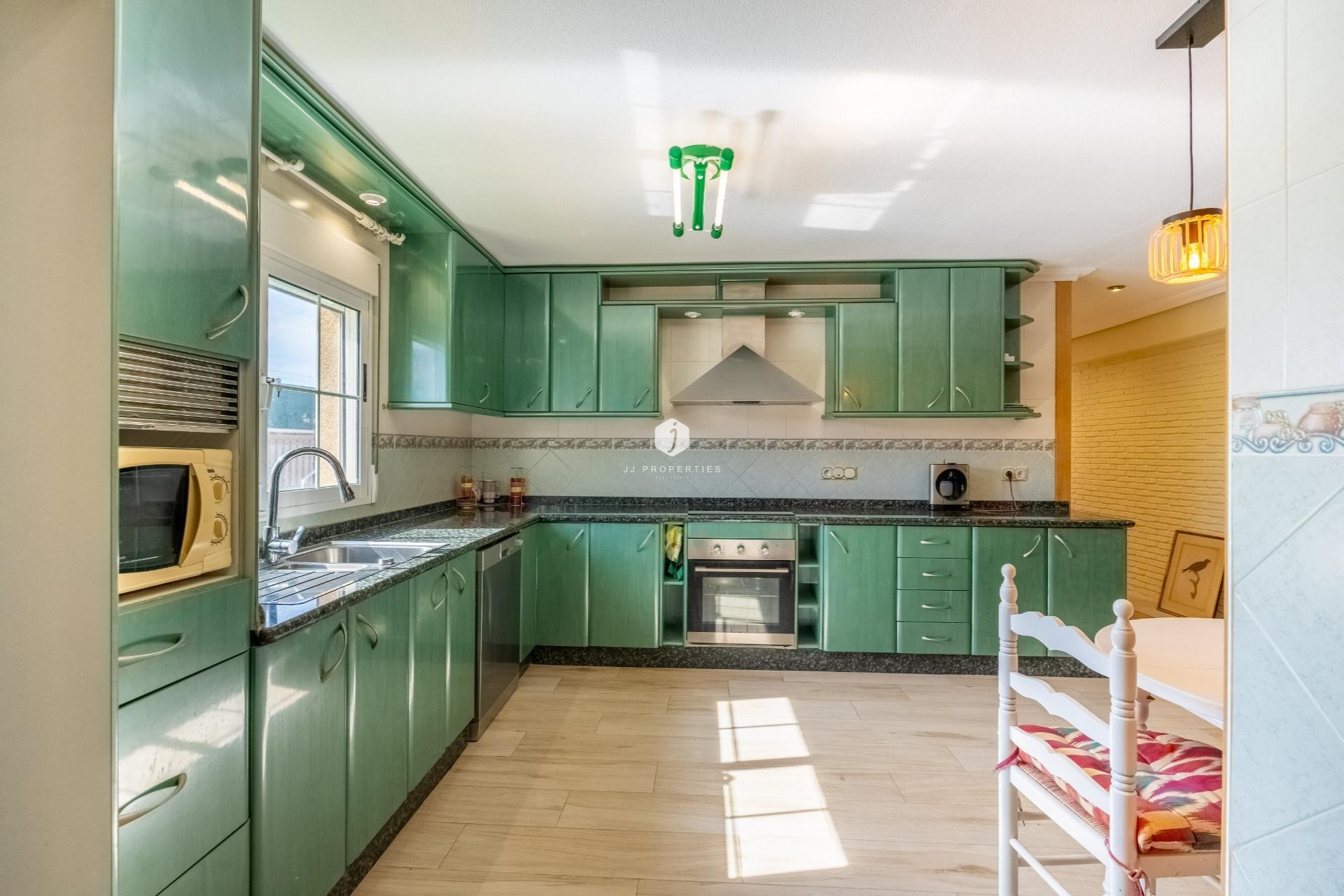 Z drugiej ręki - Villa -
Torrevieja - El chaparral