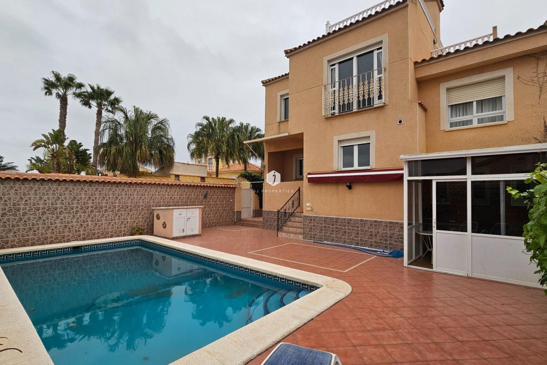 Z drugiej ręki - Villa -
Torrevieja - El chaparral