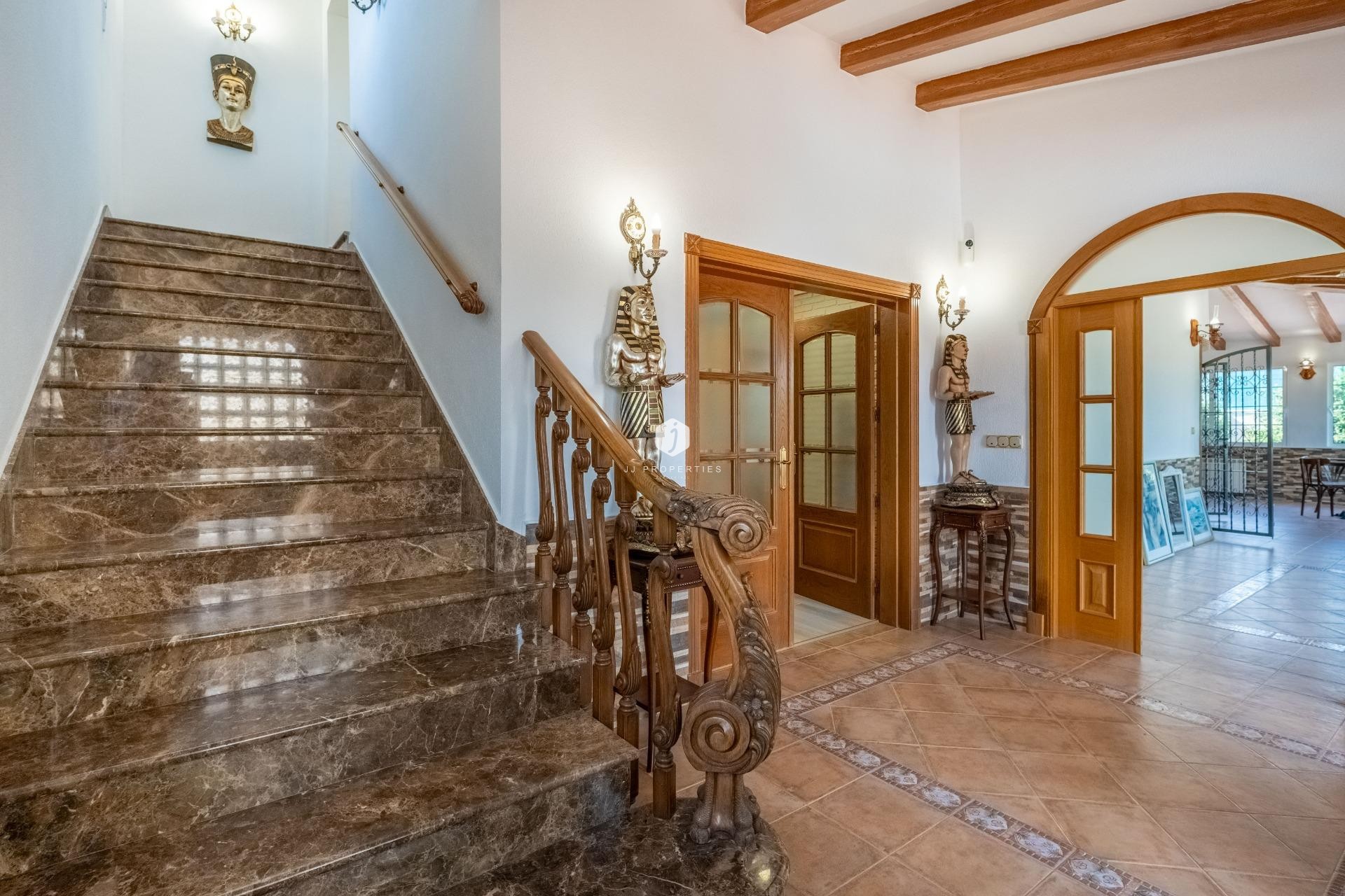 Z drugiej ręki - Villa -
Torrevieja - El chaparral