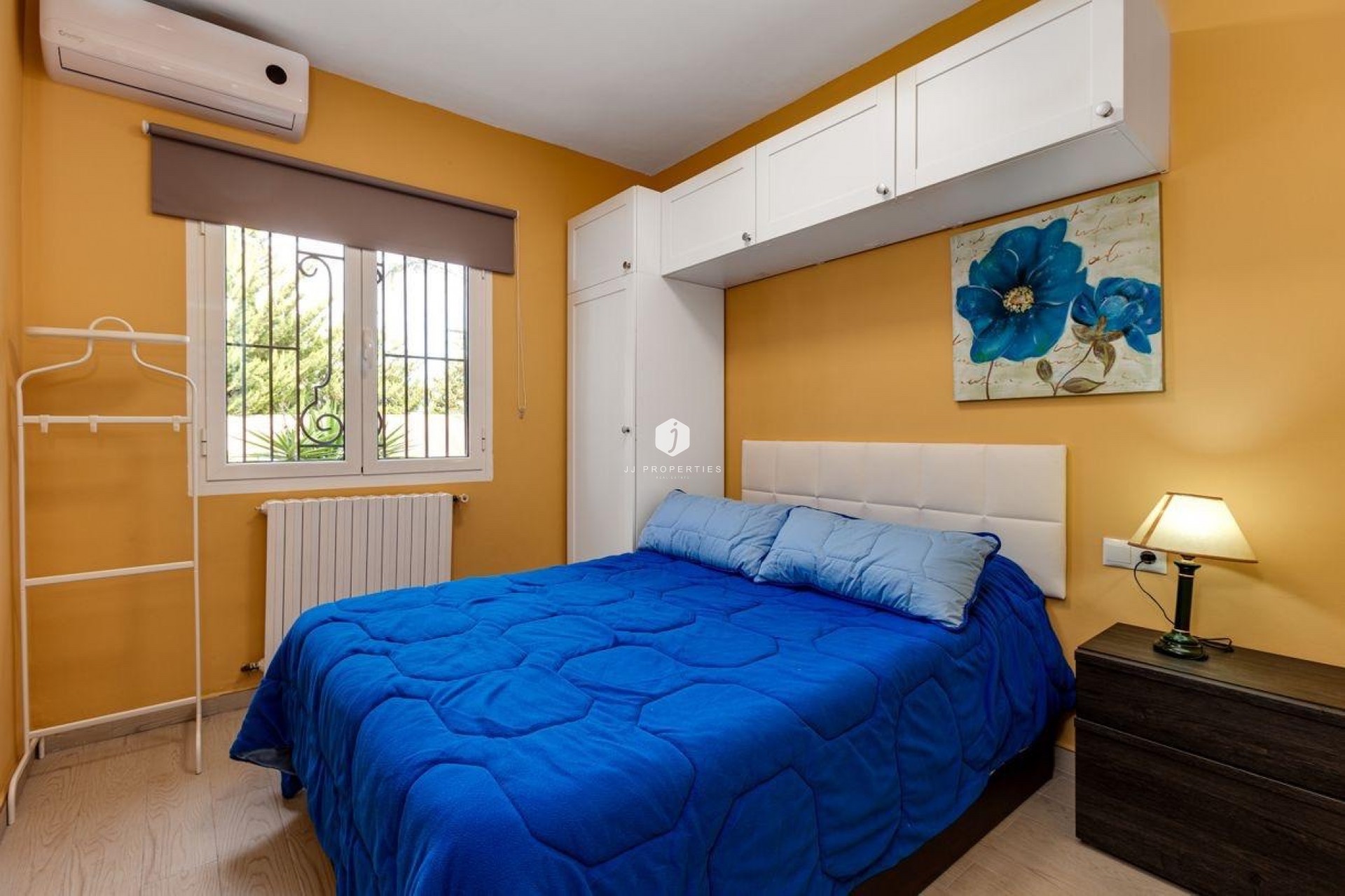 Z drugiej ręki - Villa -
Torrevieja - El chaparral