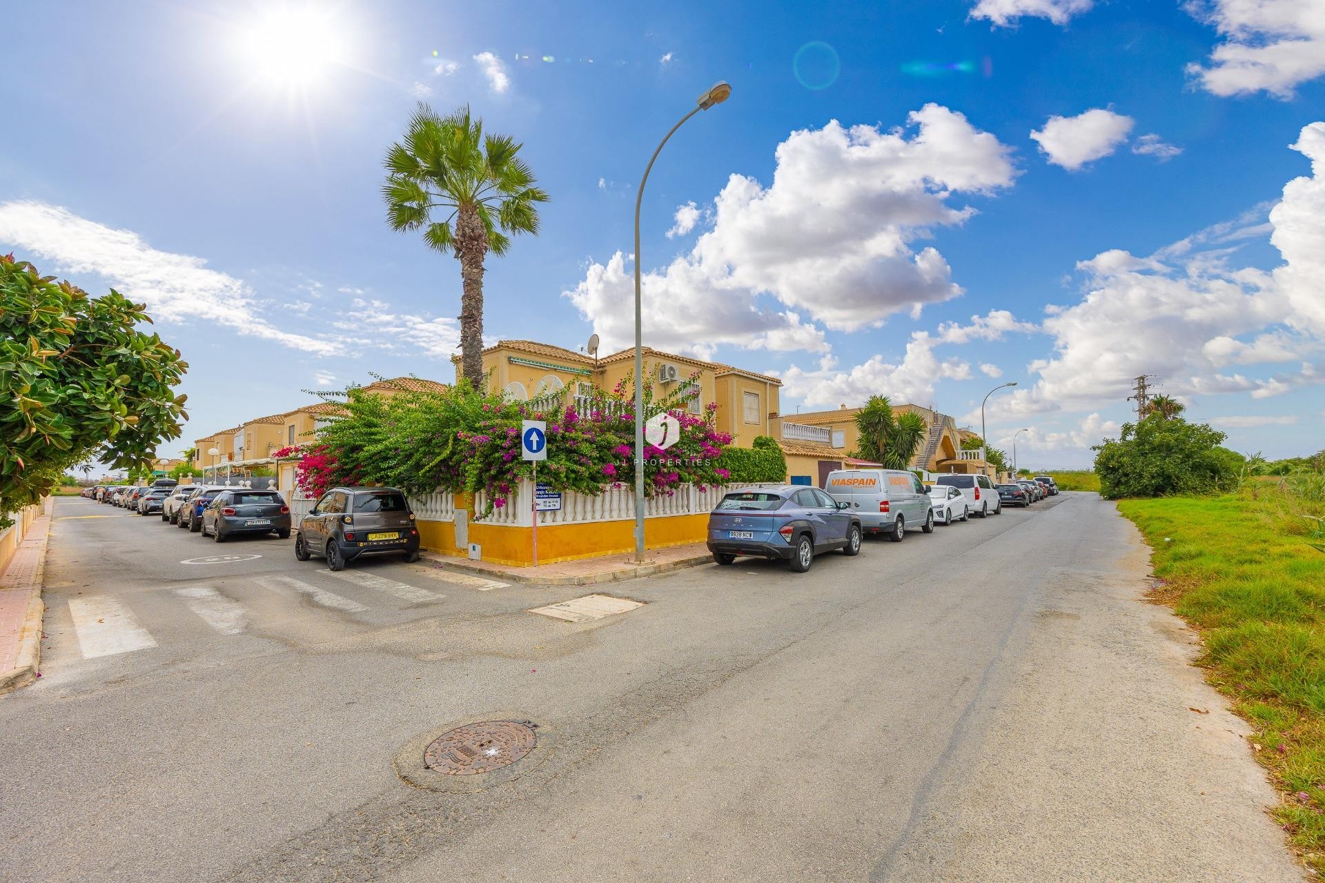 Z drugiej ręki - Villa -
Torrevieja - El Limonar
