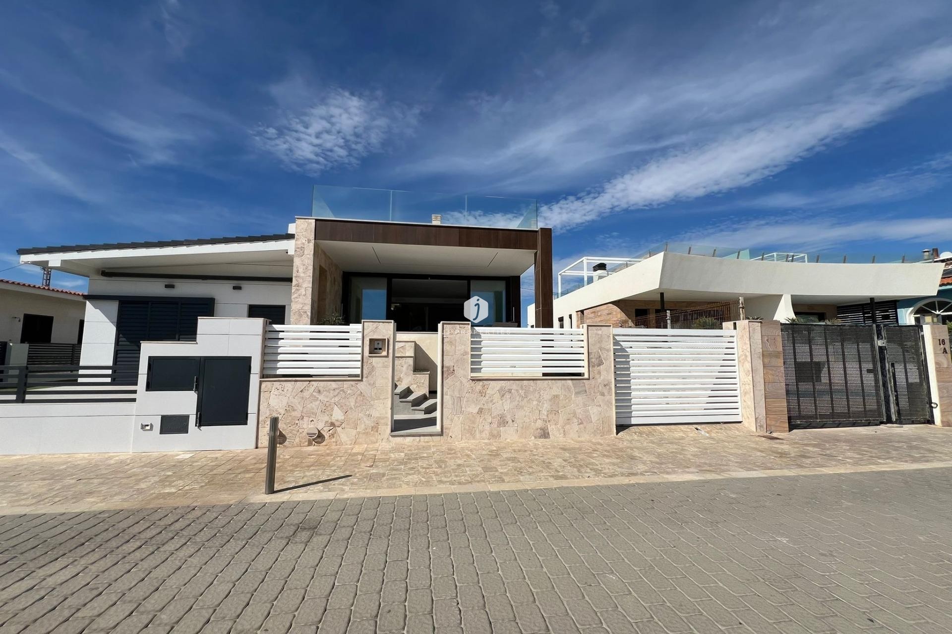 Z drugiej ręki - Villa -
Torrevieja - La Mata