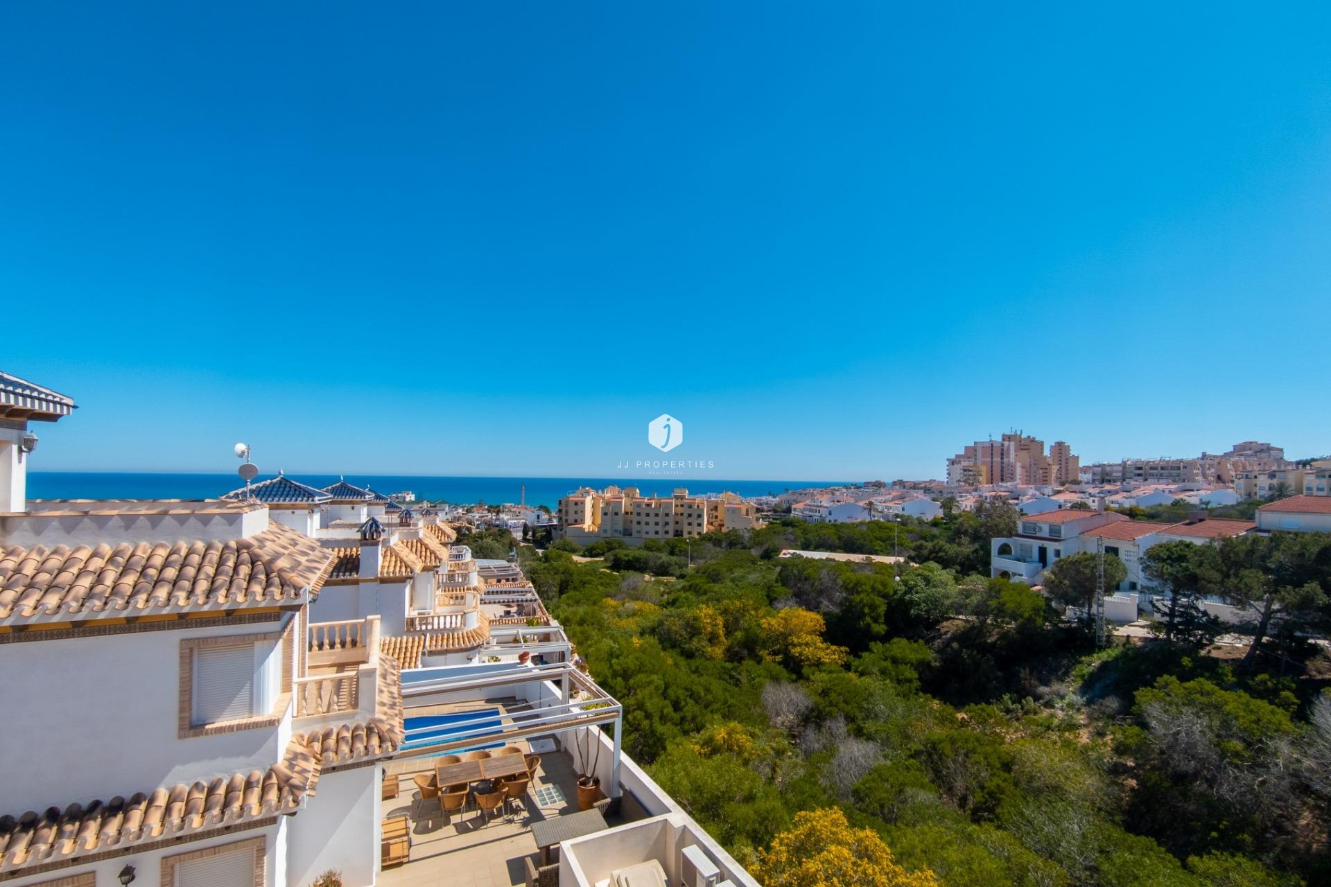 Z drugiej ręki - Villa -
Torrevieja - La Mata