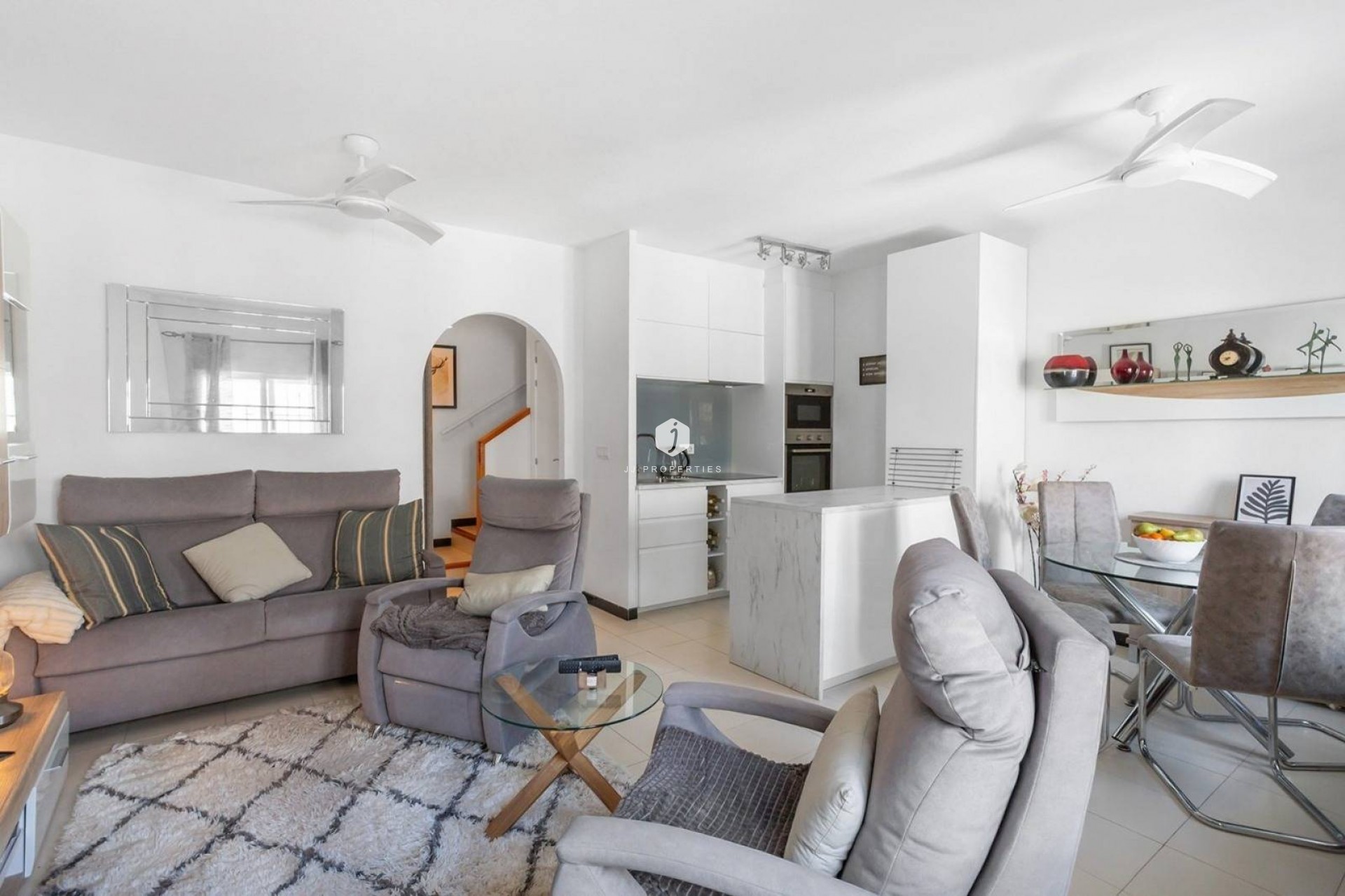 Z drugiej ręki - Villa -
Torrevieja - La Mata