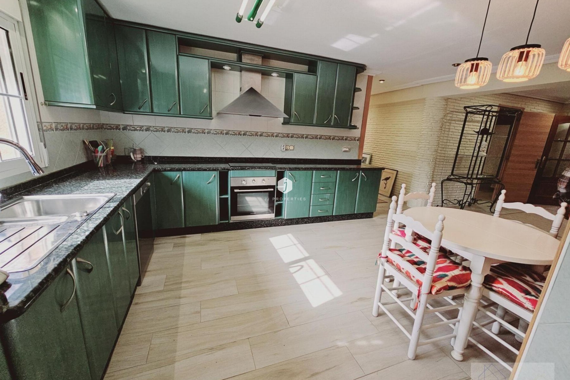 Z drugiej ręki - Villa -
Torrevieja - La Siesta - El Salado - Torreta